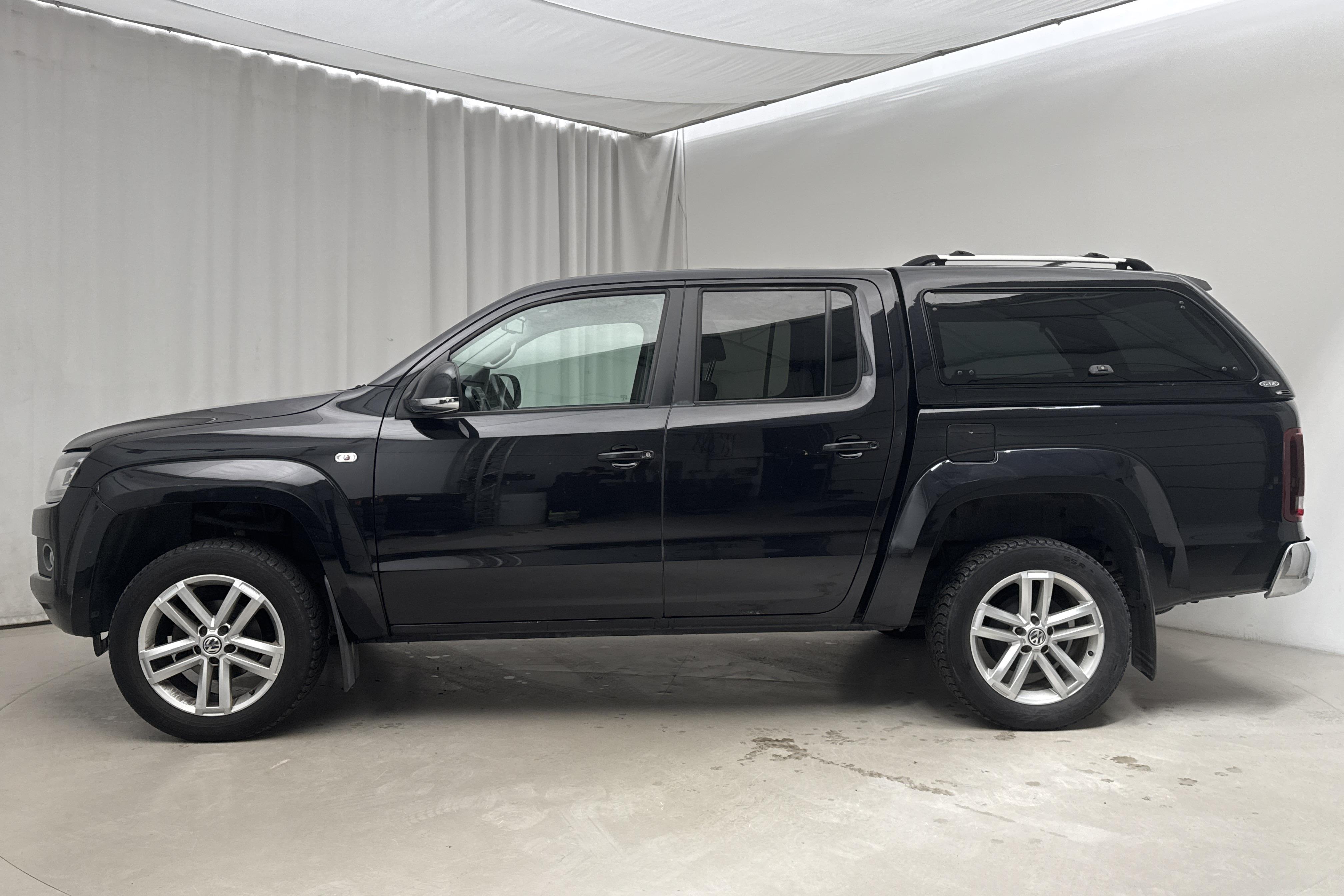 VW Amarok 2.0 TDI 4motion (180hk) - 182 190 km - Automaattinen - musta - 2016