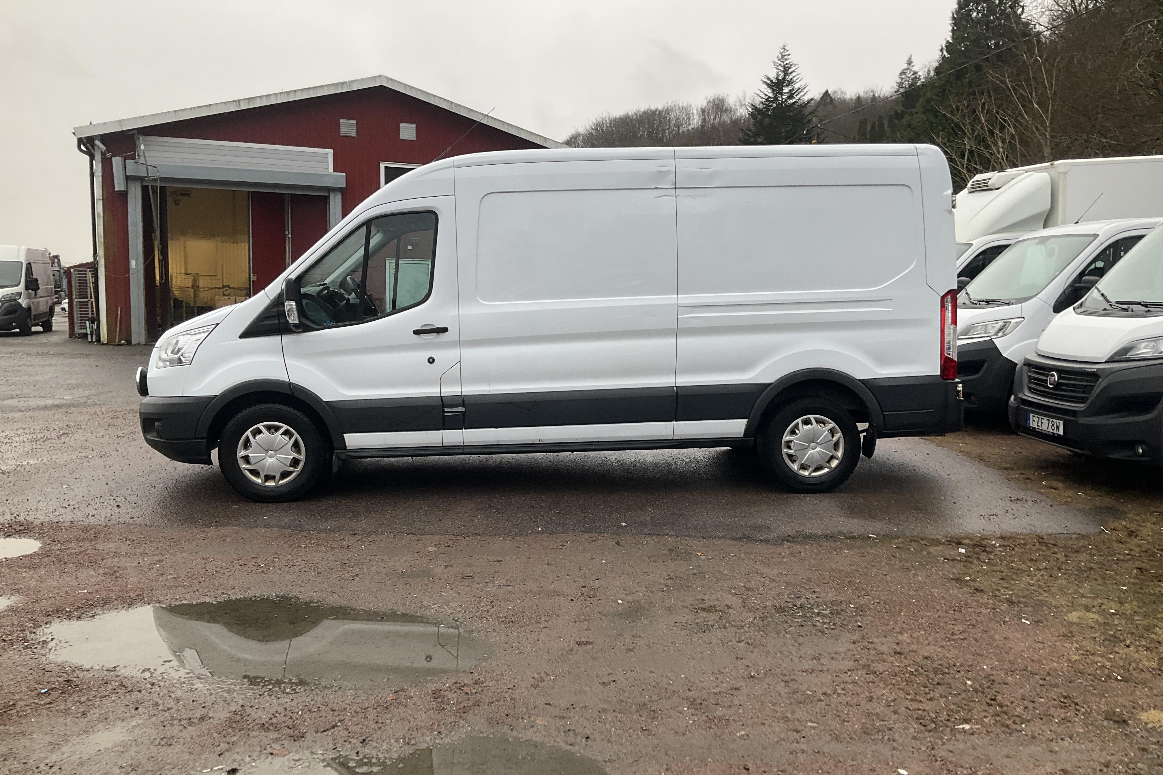 Ford Transit 350 2.0 TDCi 2WD Skåp (170hk) - 14 083 mil - Manuell - vit - 2018