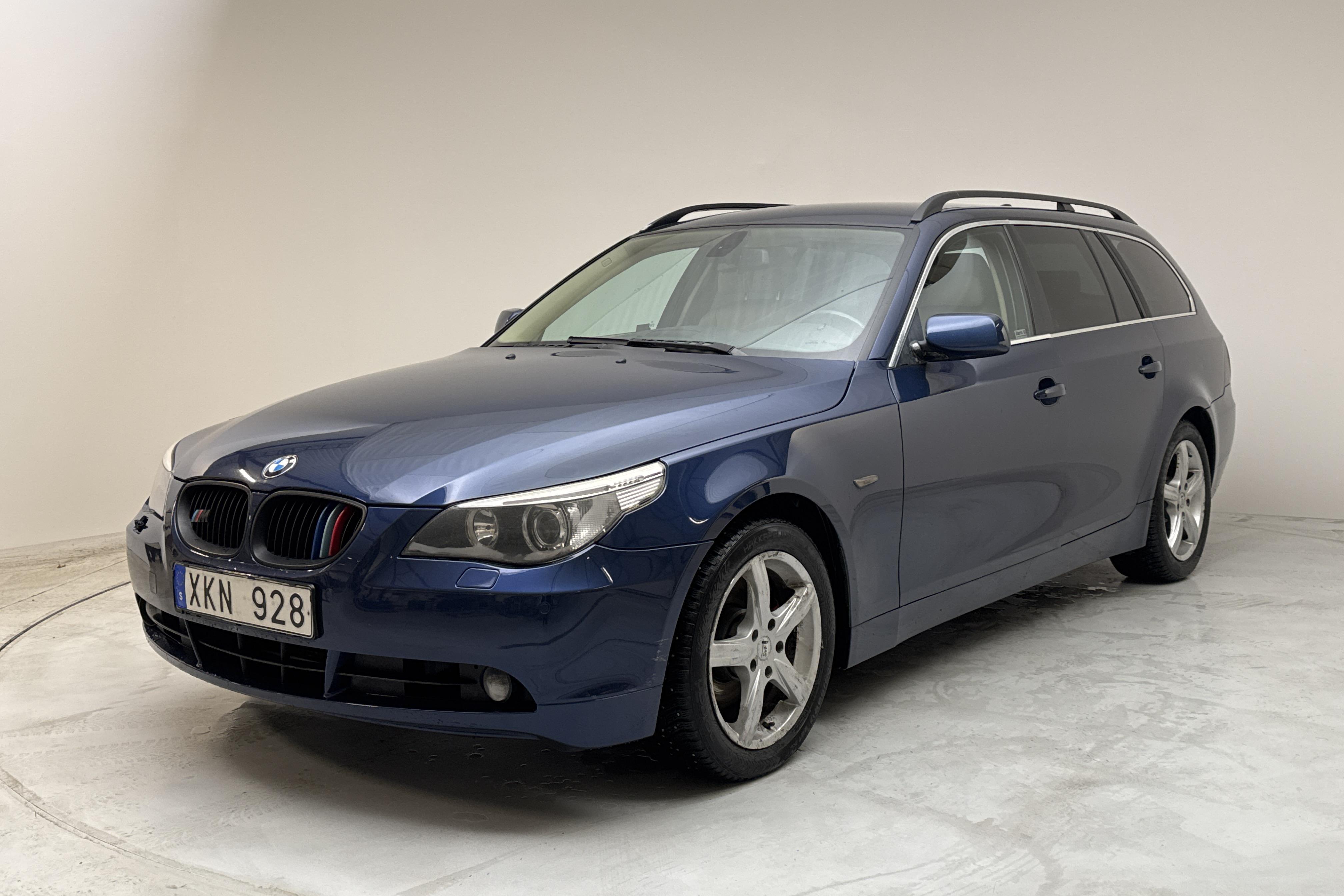 BMW 530xi Touring, E61 (258hk) - 205 960 km - Käsitsi - Dark Blue - 2006