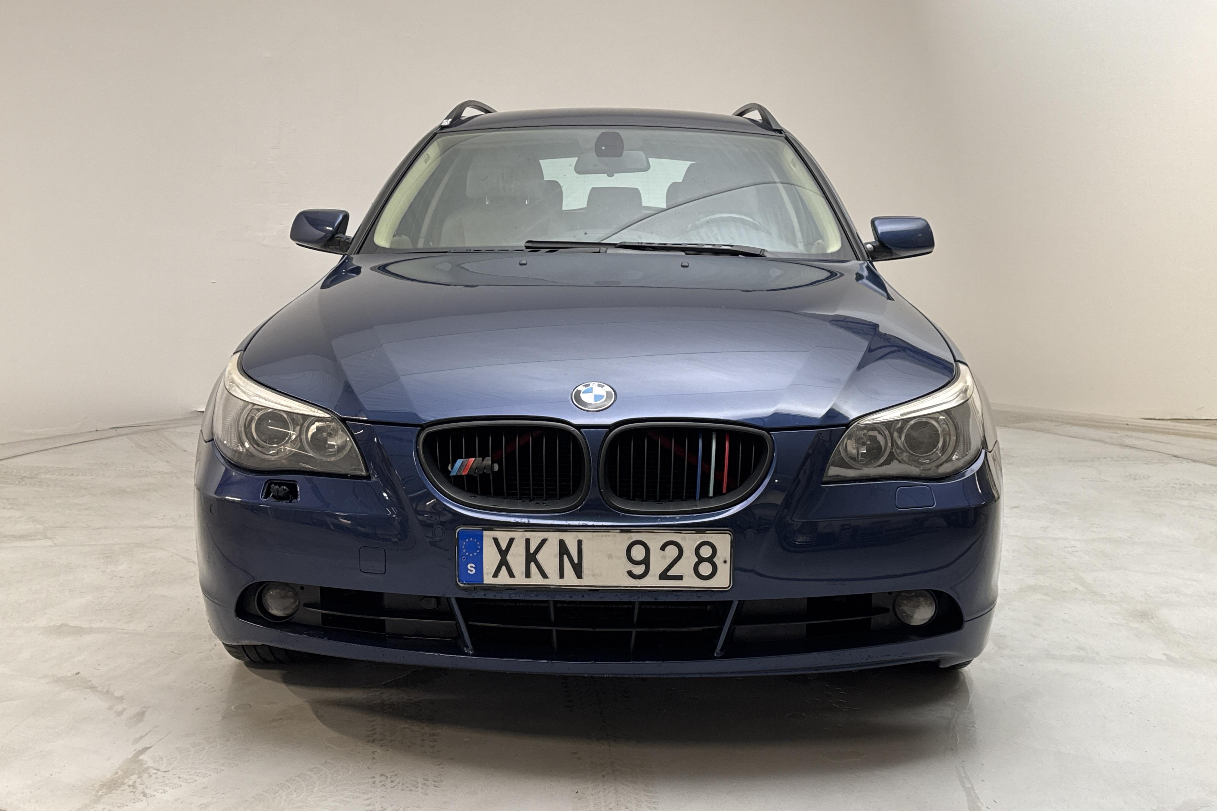 BMW 530xi Touring, E61 (258hk) - 205 960 km - Käsitsi - Dark Blue - 2006