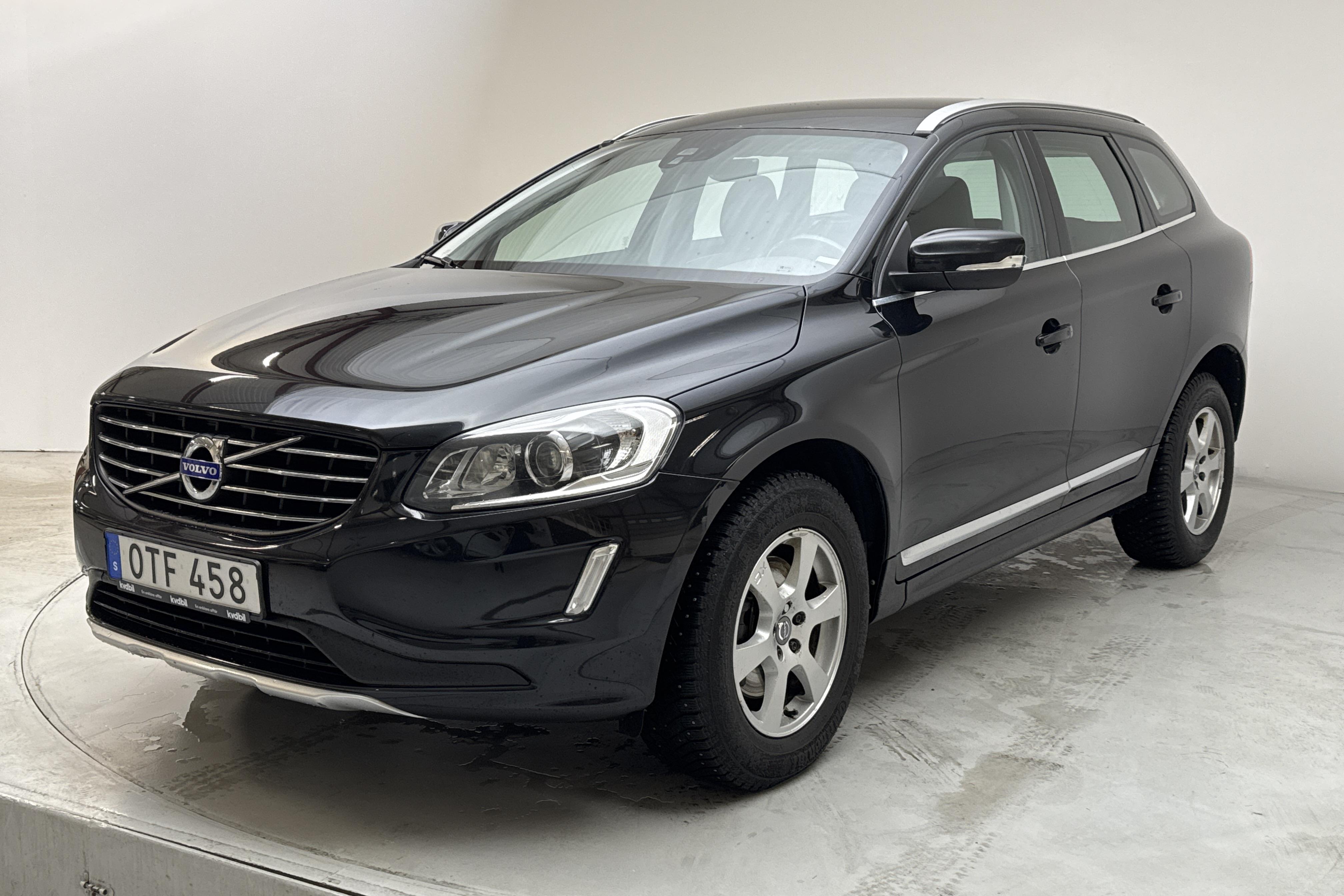 Volvo XC60 D4 AWD (181hk) - 171 570 km - Automatyczna - czarny - 2015