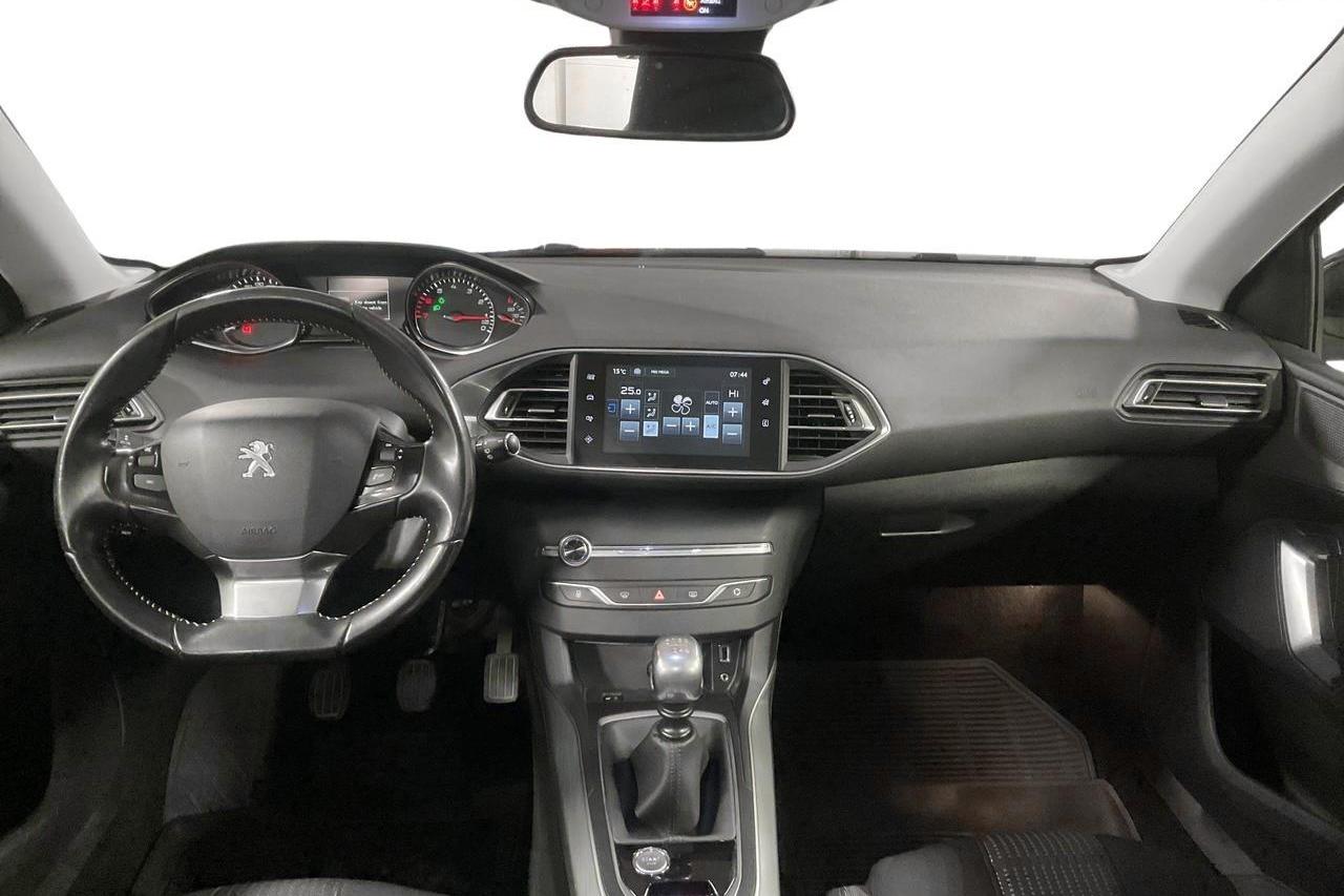 Peugeot 308 SW PureTech (130hk) - 159 900 km - Käsitsi - must - 2015