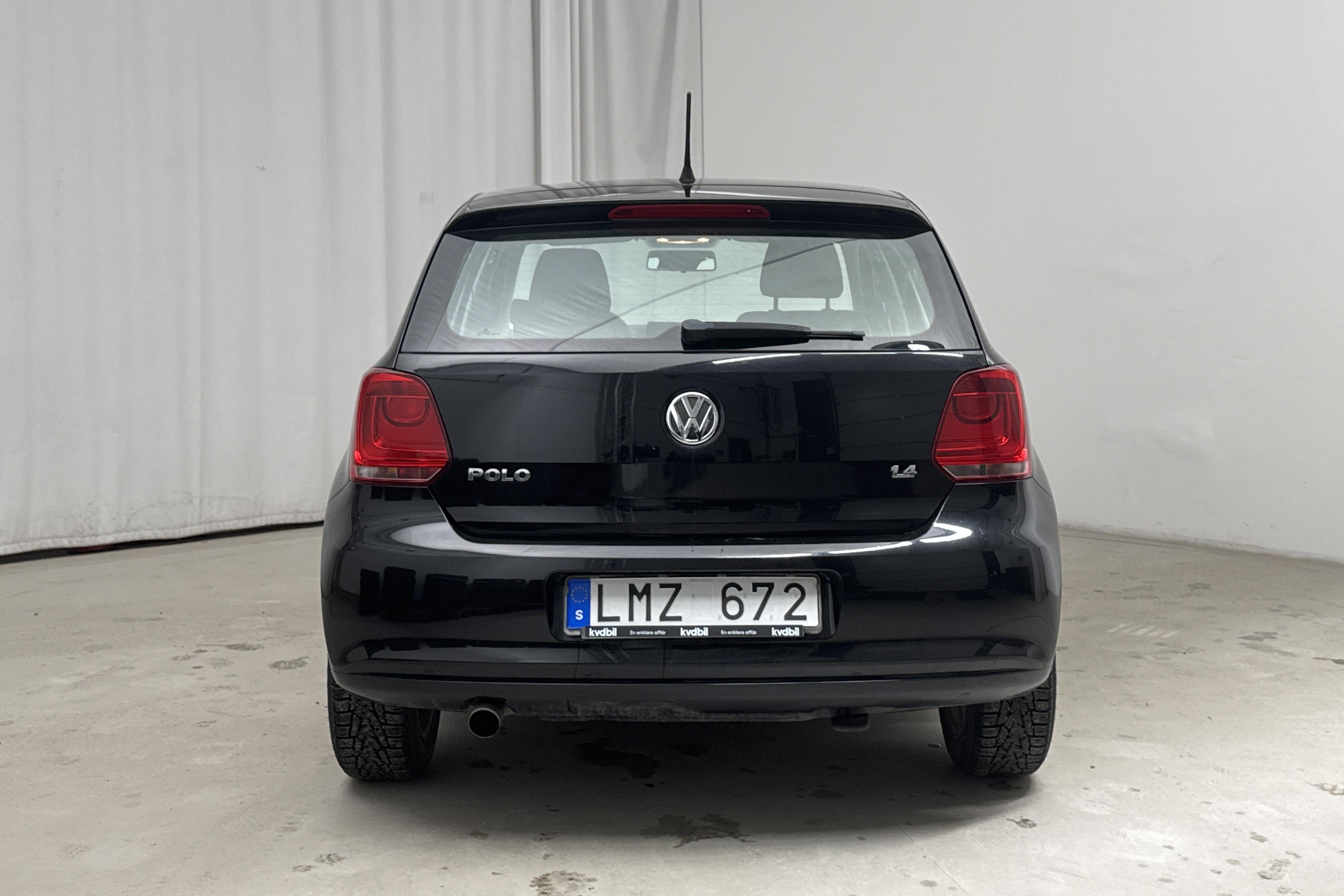 VW Polo 1.4 5dr (85hk) - 98 270 km - Manuaalinen - musta - 2010