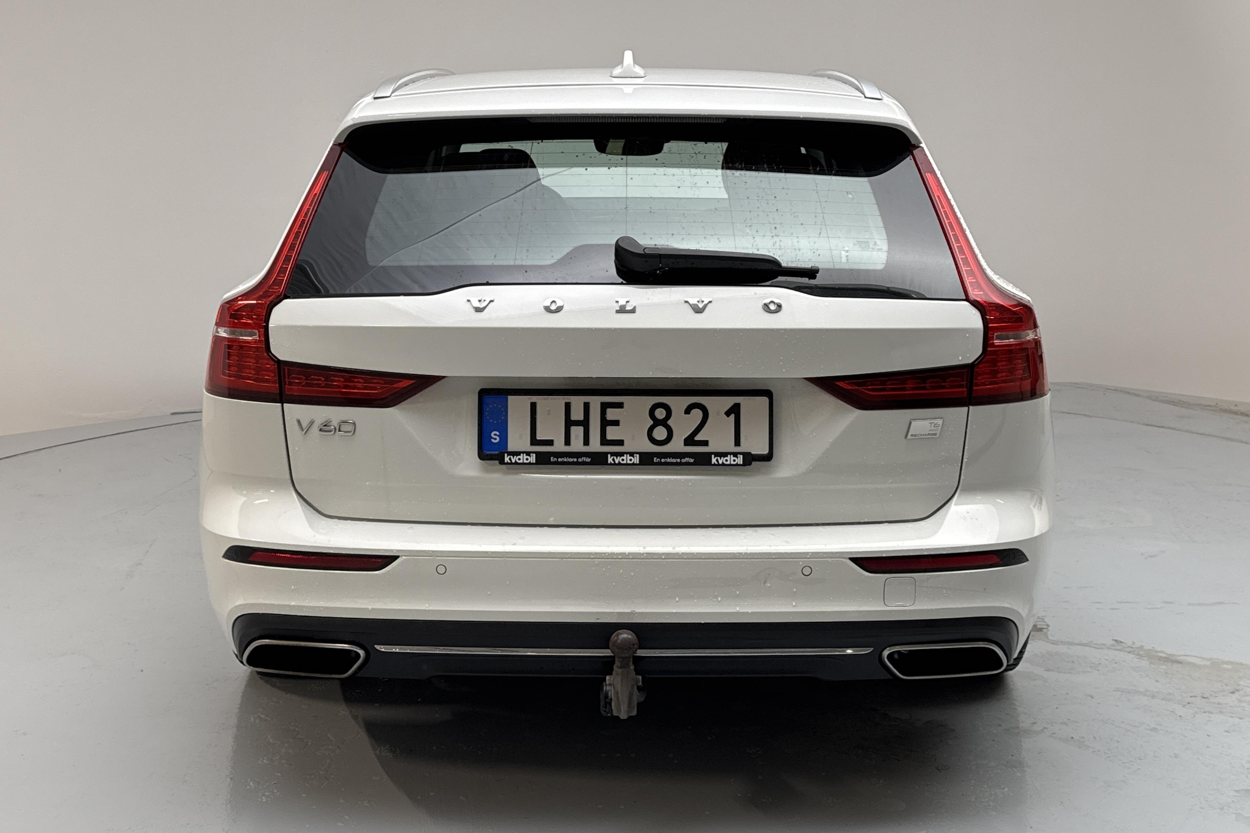 Volvo V60 T6 AWD Twin Engine (340hk) - 7 343 mil - Automat - vit - 2022