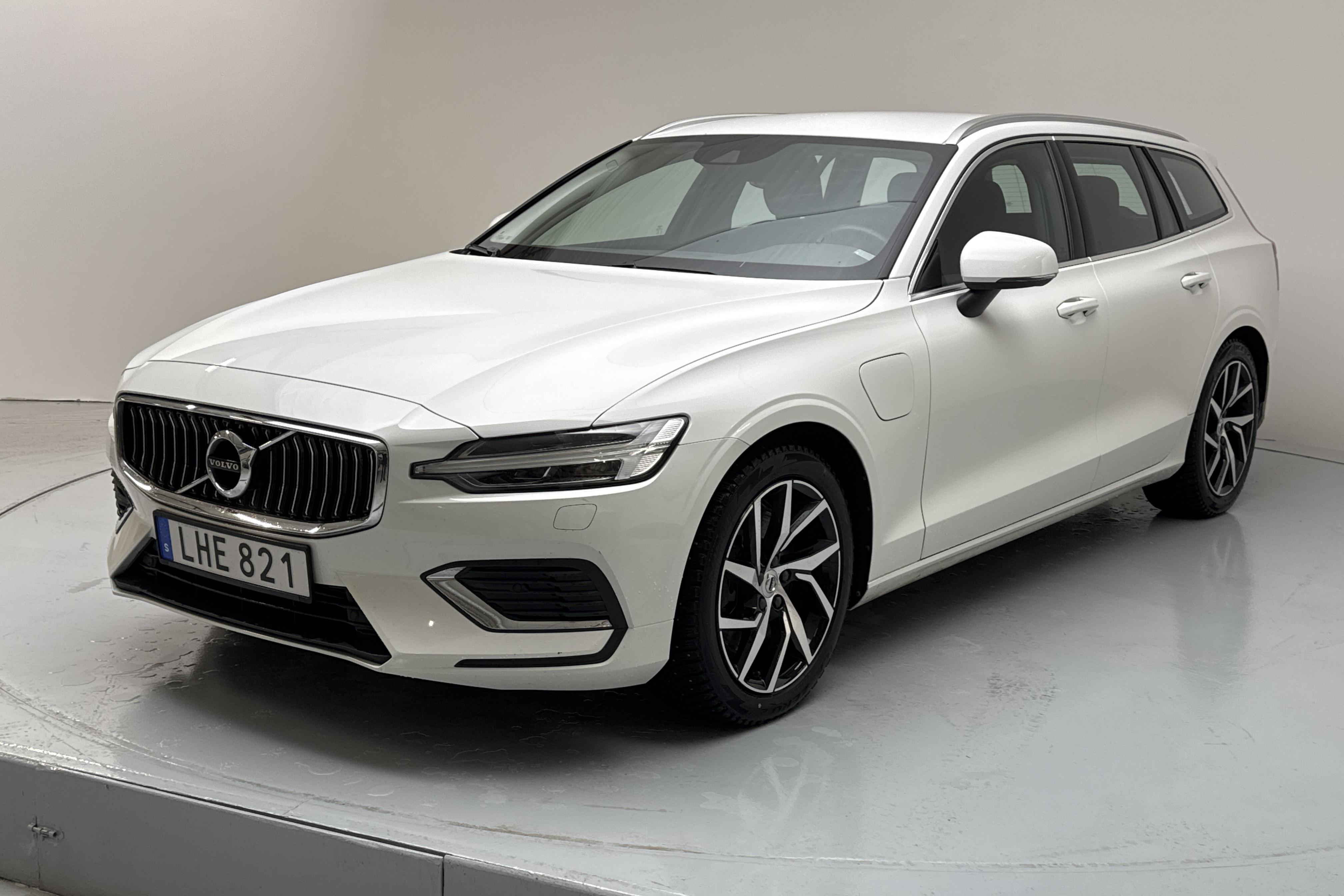 Volvo V60 T6 AWD Twin Engine (340hk) - 7 343 mil - Automat - vit - 2022