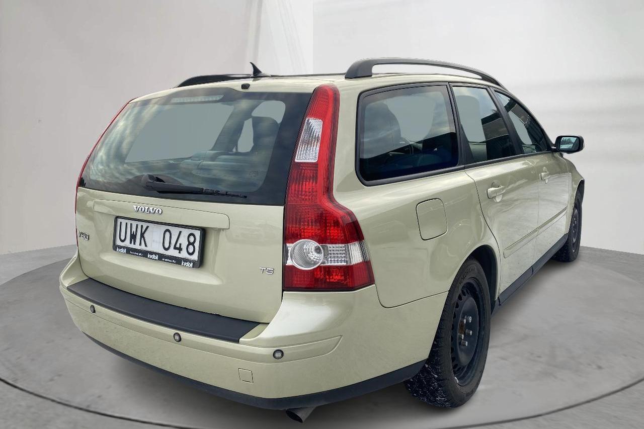 Volvo V50 2.5 T5 (220hk) - 194 450 km - Automaatne - Light Green - 2004