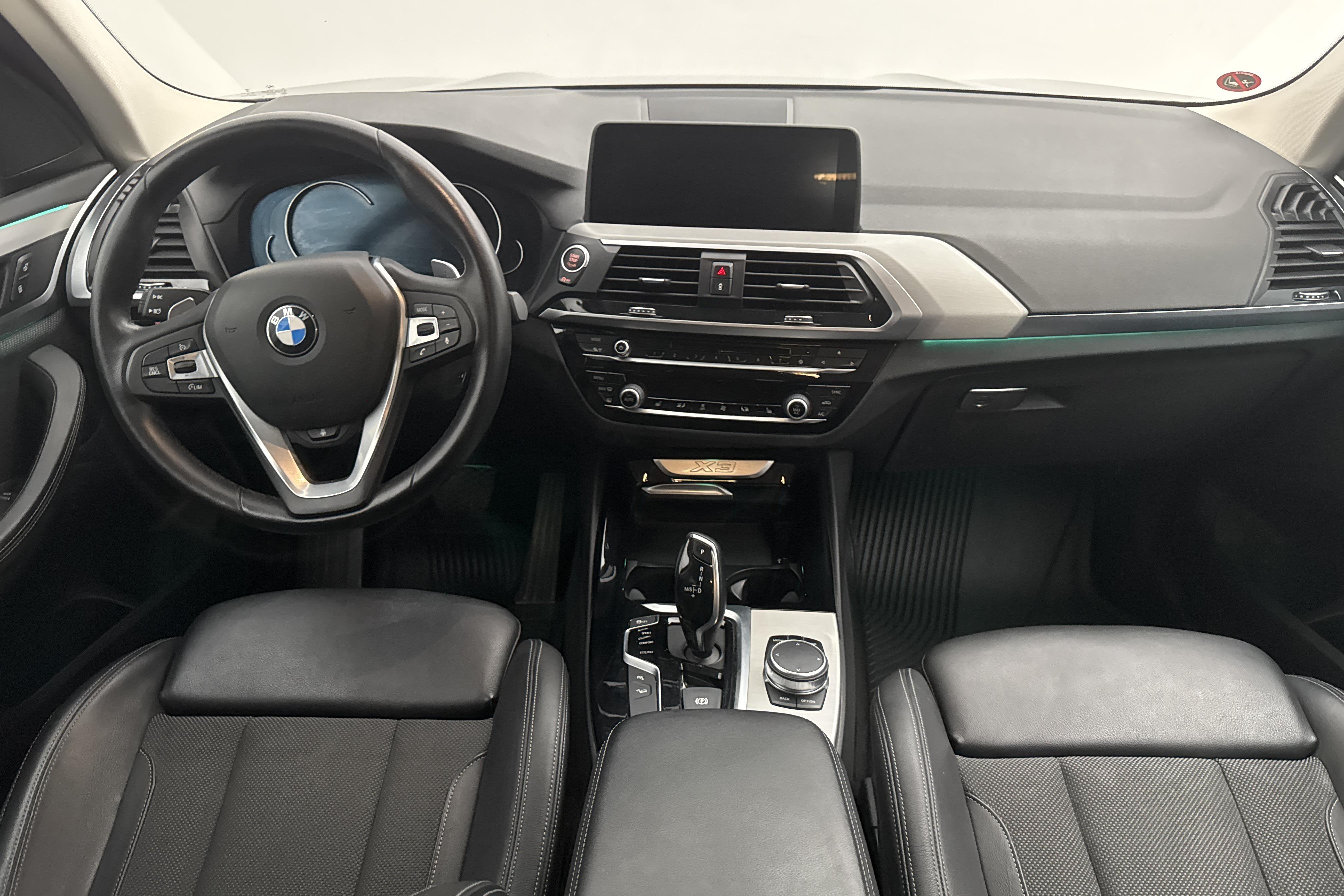 BMW X3 xDrive20i, G01 (184hk) - 42 550 km - Automaatne - must - 2019