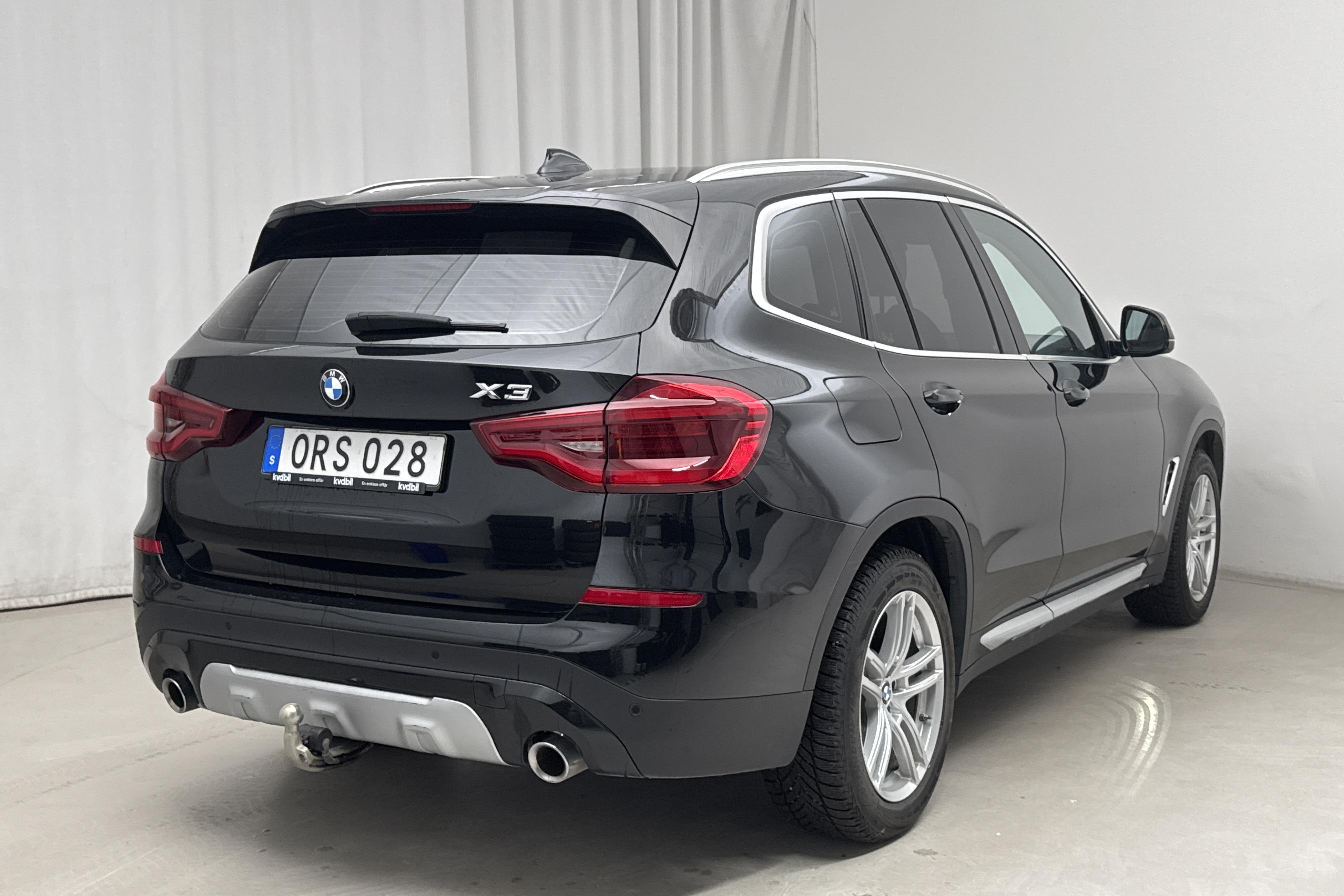 BMW X3 xDrive20i, G01 (184hk) - 42 550 km - Automaatne - must - 2019