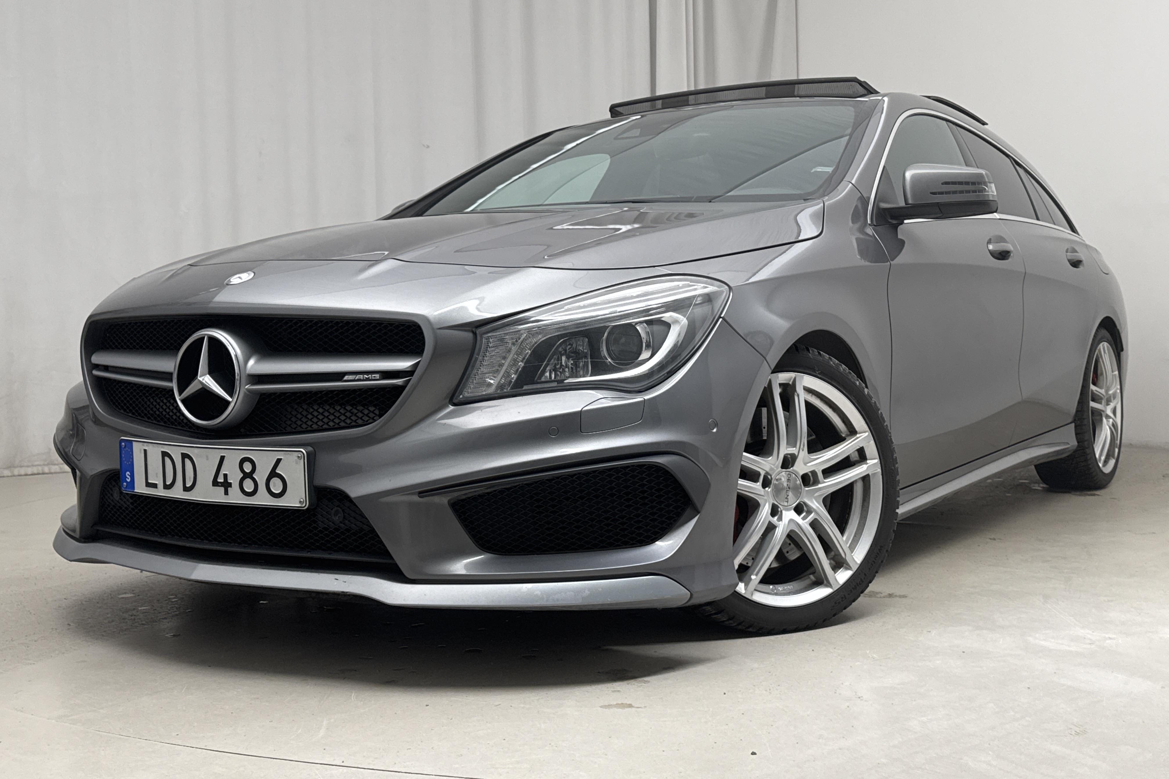 Mercedes CLA 45 AMG 4MATIC Shooting Brake X117 (381hk) - 162 600 km - Automatyczna - Dark Grey - 2016