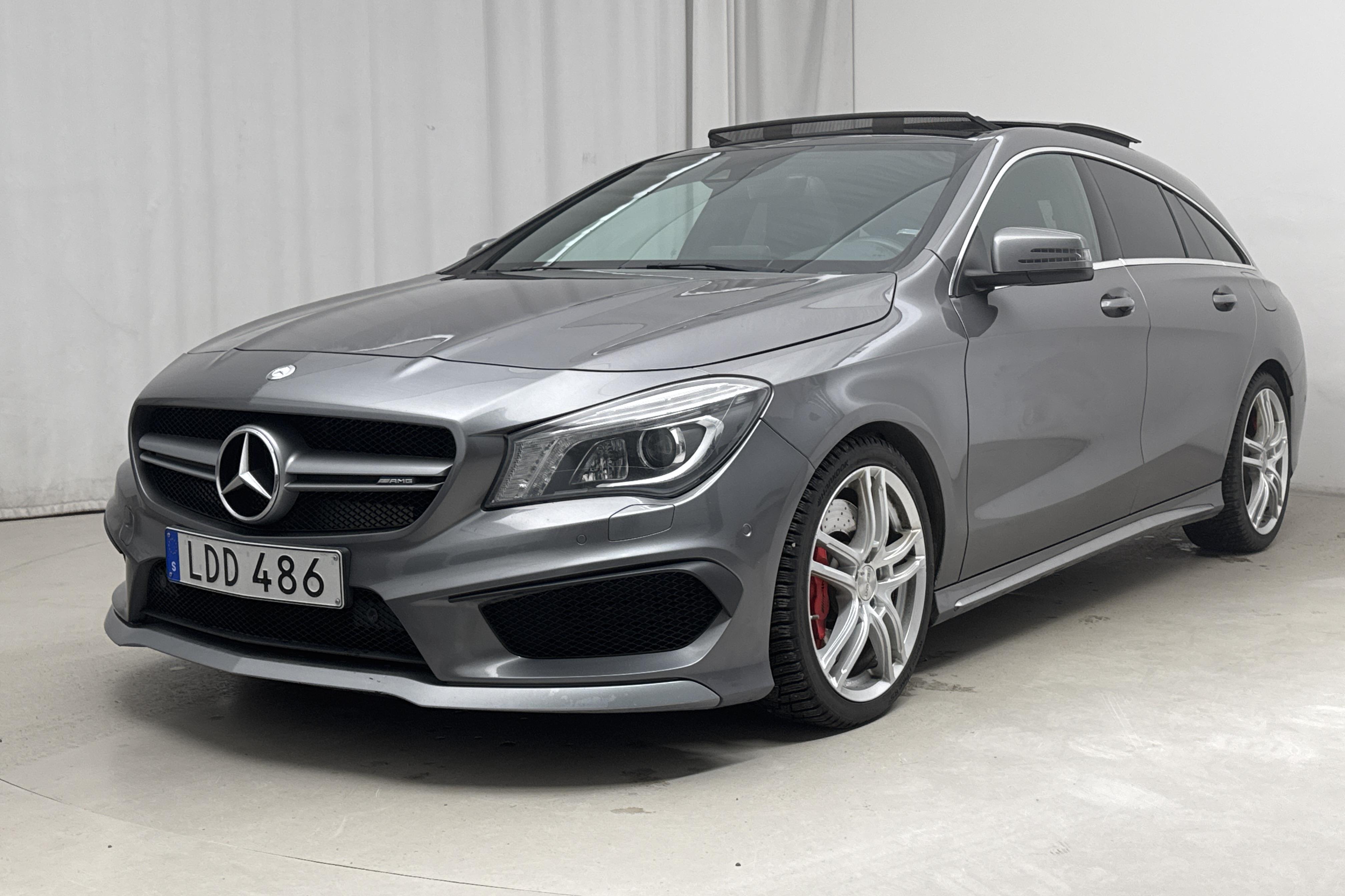 Mercedes CLA 45 AMG 4MATIC Shooting Brake X117 (381hk) - 162 600 km - Automatyczna - Dark Grey - 2016