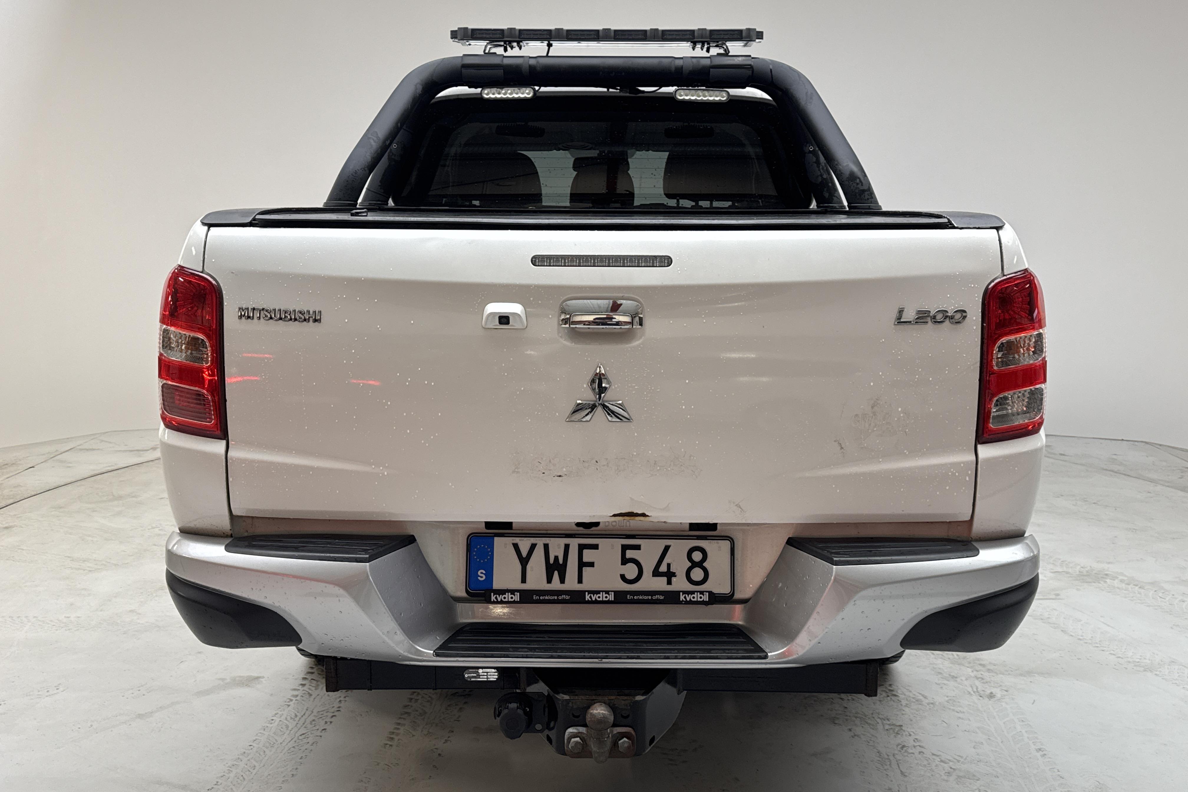 Mitsubishi L200 2.4 DI-D (181hk) - 12 277 mil - Automat - vit - 2019