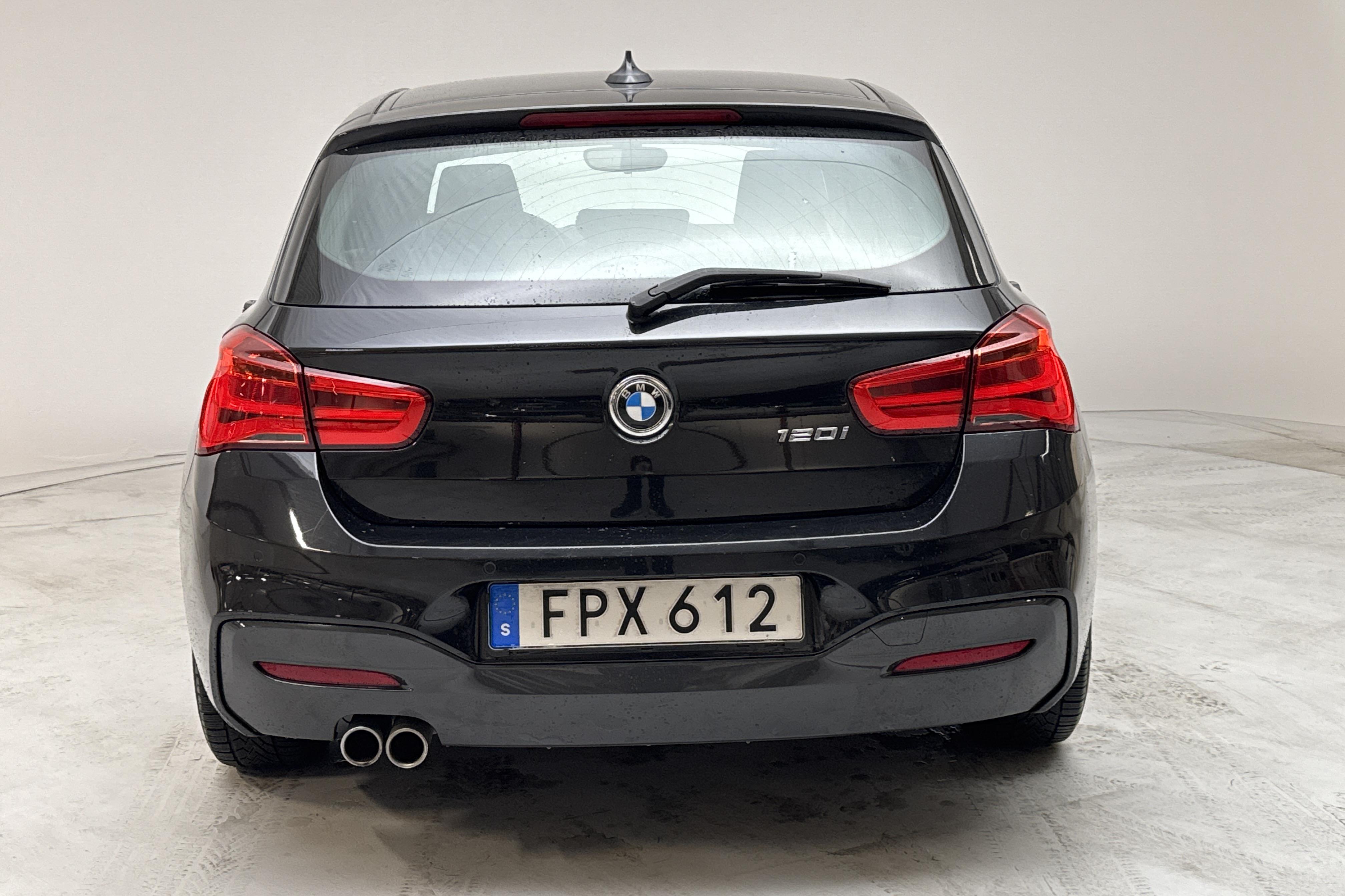 BMW 120i 5dr, F20 (184hk) - 89 670 km - Automatic - black - 2019