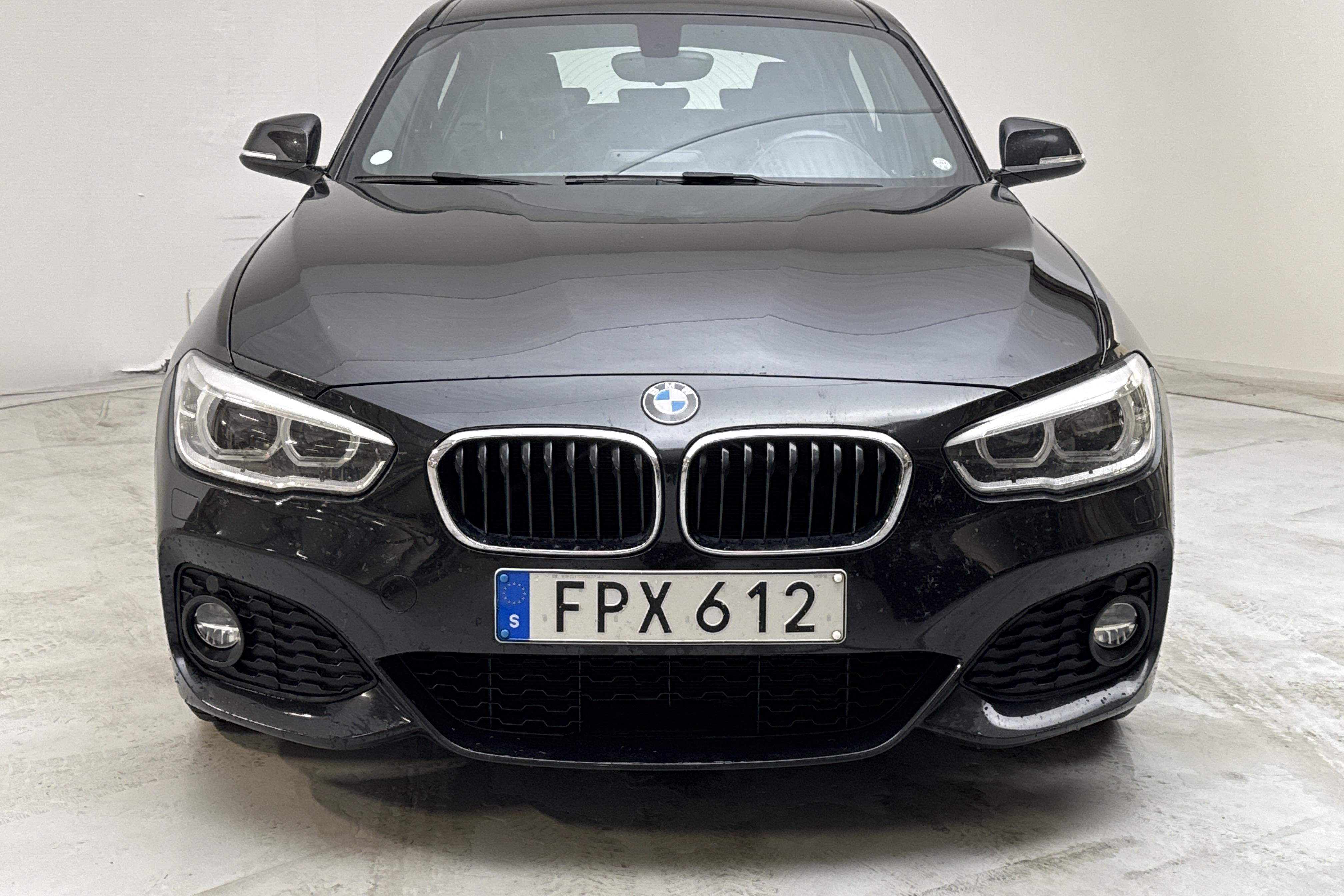 BMW 120i 5dr, F20 (184hk) - 89 670 km - Automatic - black - 2019