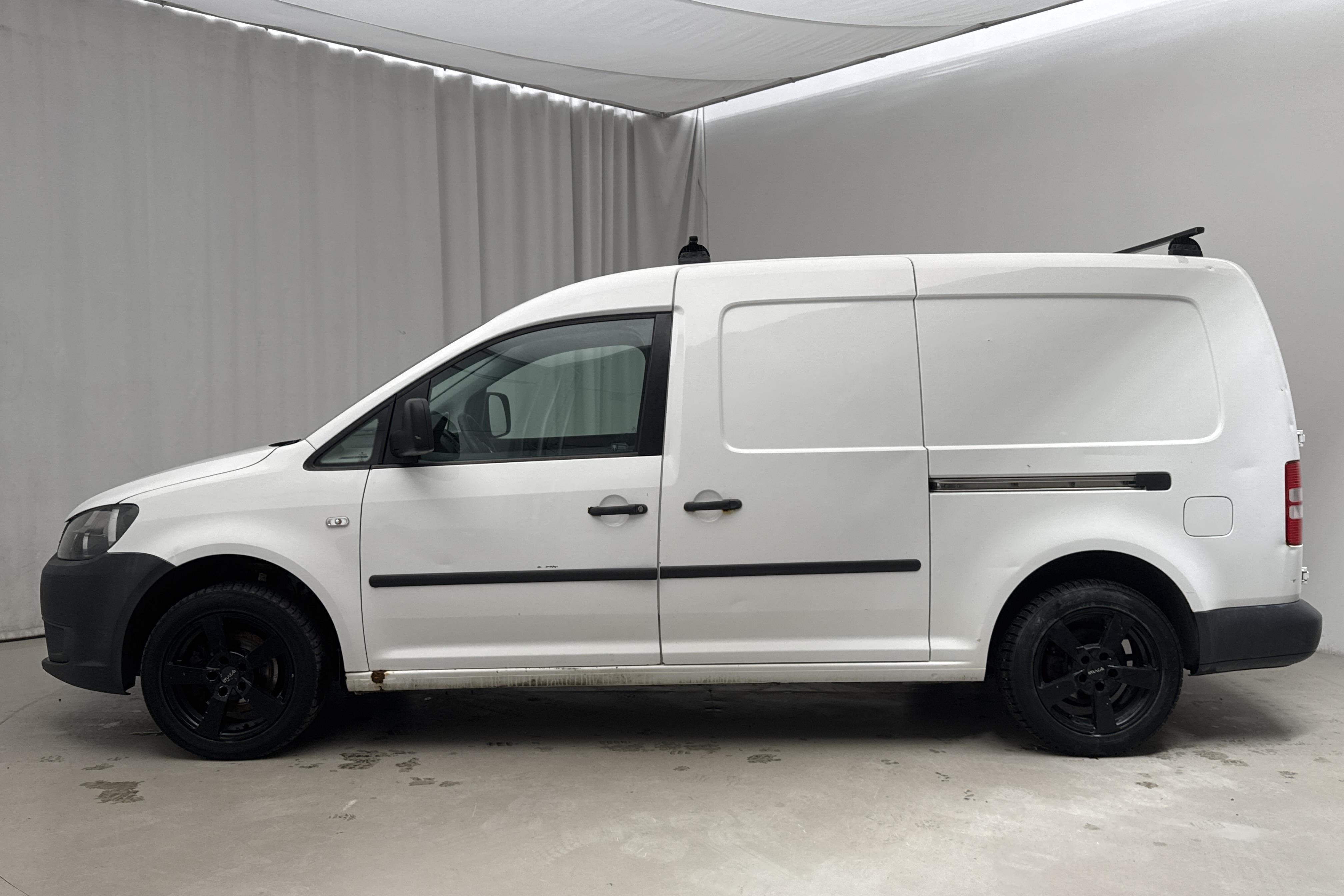 VW Caddy 1.6 TDI Maxi Skåp (102hk) - 204 810 km - Automaatne - valge - 2011