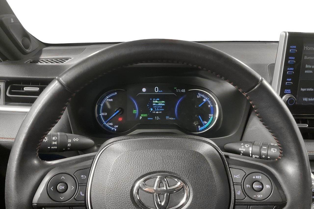 Toyota RAV4 2.5 Plug-in Hybrid AWD (306hk) - 17 791 mil - Automat - vit - 2021