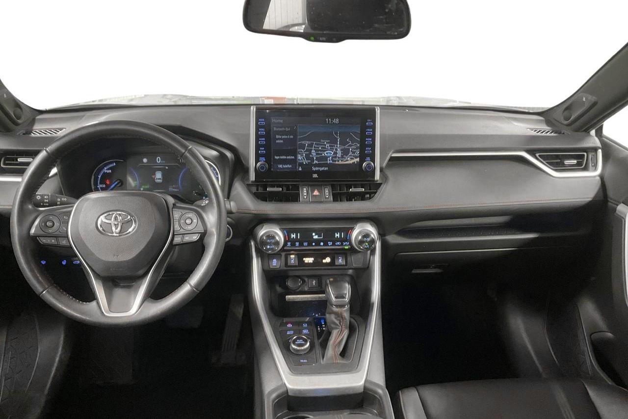 Toyota RAV4 2.5 Plug-in Hybrid AWD (306hk) - 17 791 mil - Automat - vit - 2021