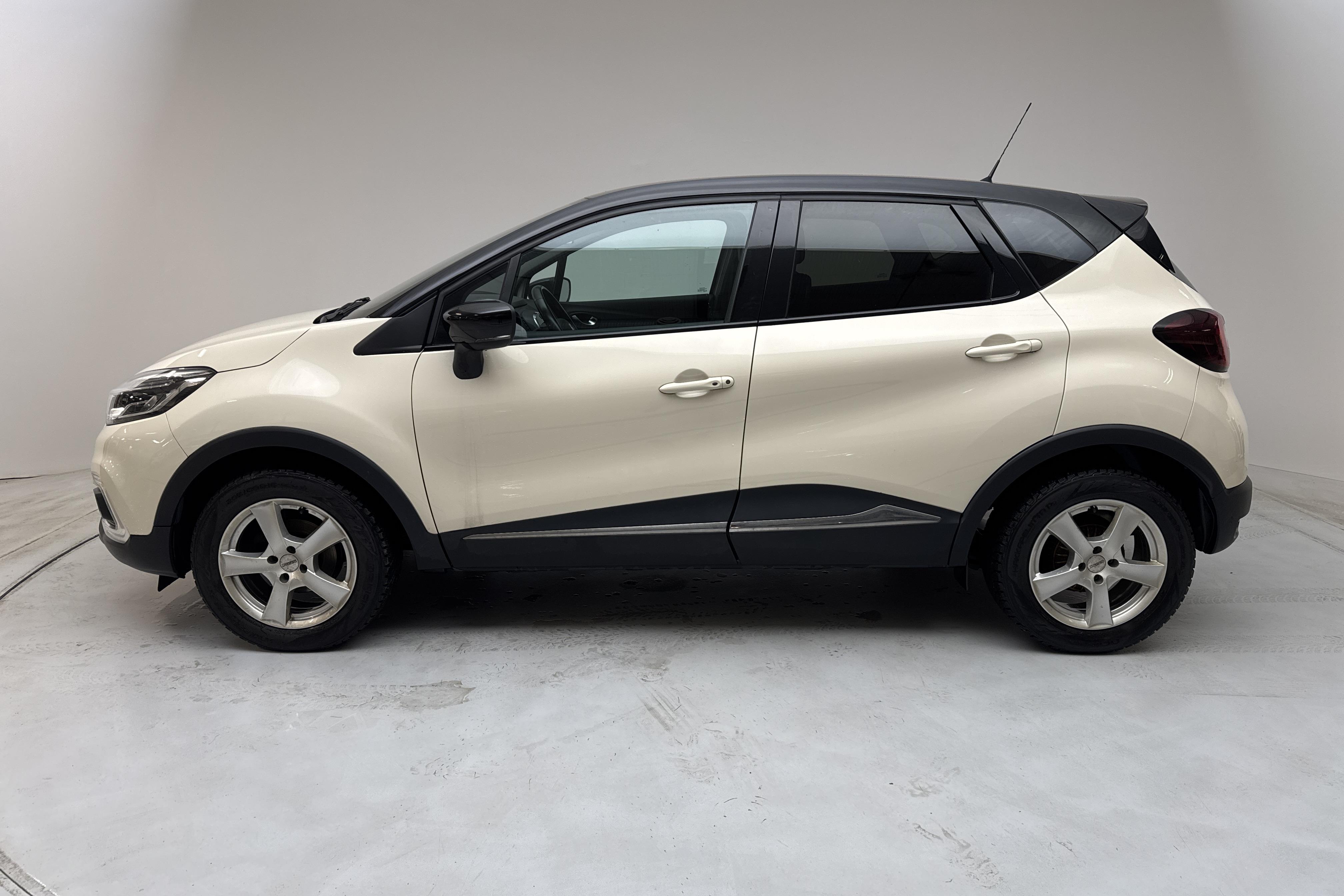 Renault Captur 0.9 TCe (90hk) - 3 142 mil - Manuell - 2019