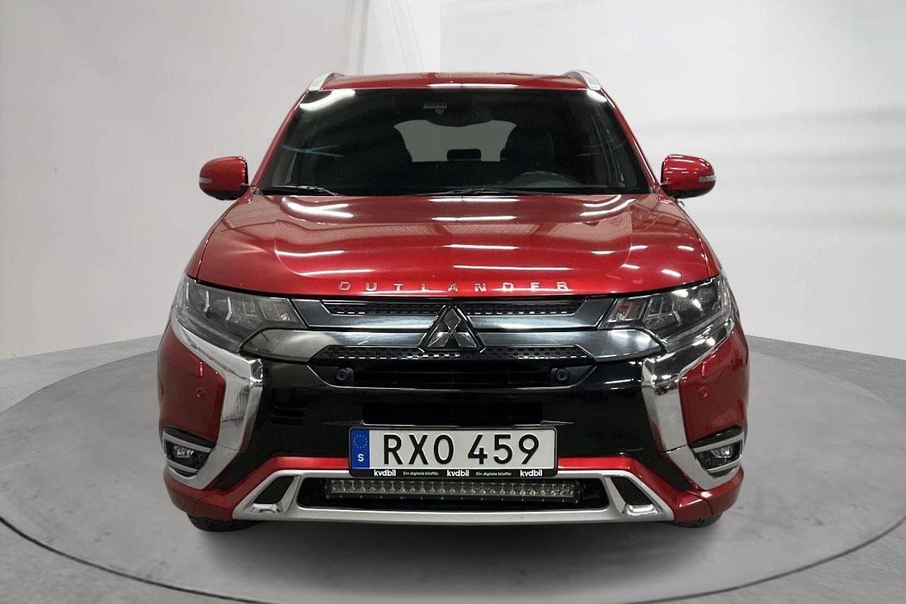 Mitsubishi Outlander 2.4 Plug-in Hybrid 4WD (136hk) - 120 360 km - Automaattinen - punainen - 2020