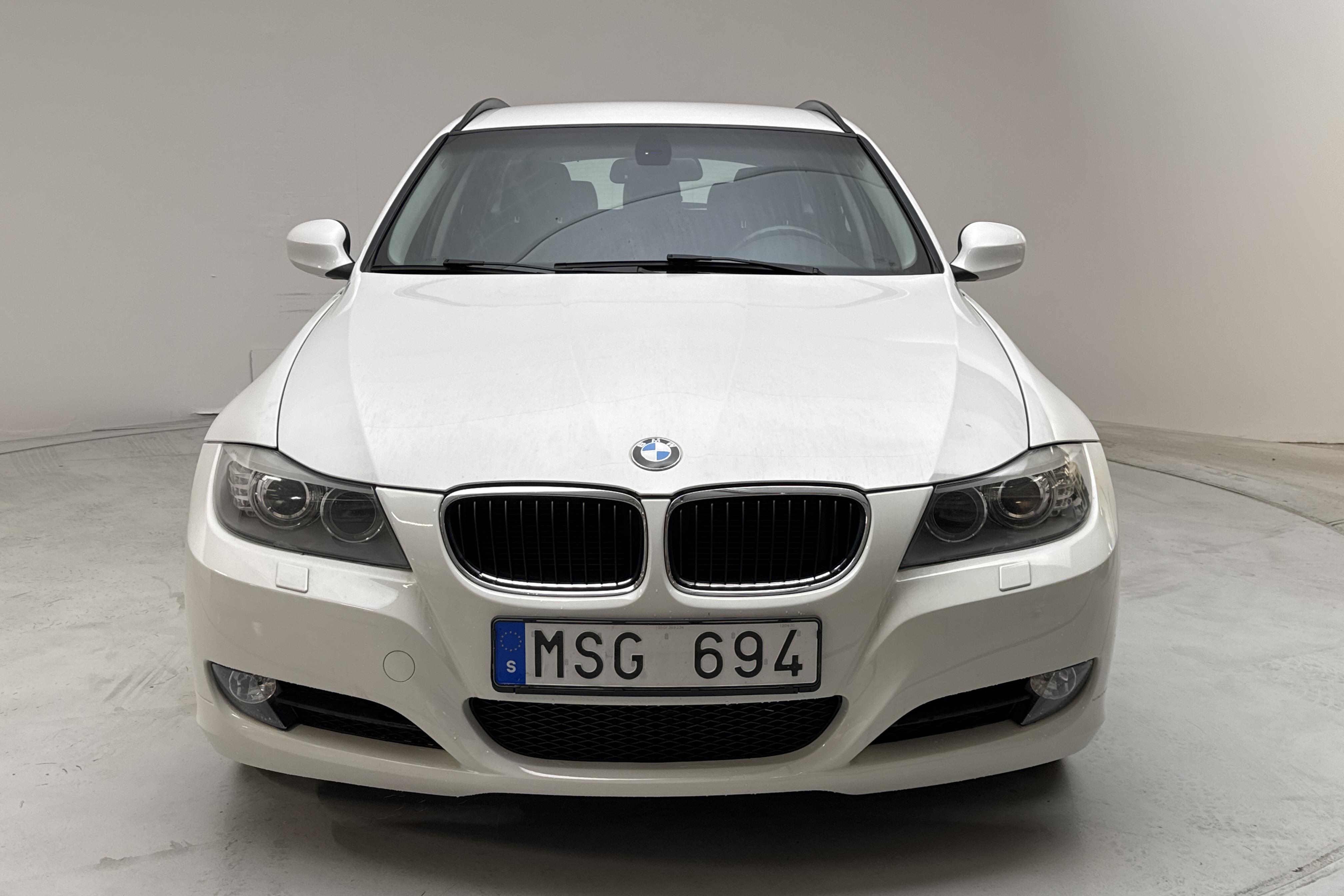 BMW 320d xDrive Touring, E91 (184hk) - 235 610 km - Automaattinen - valkoinen - 2012