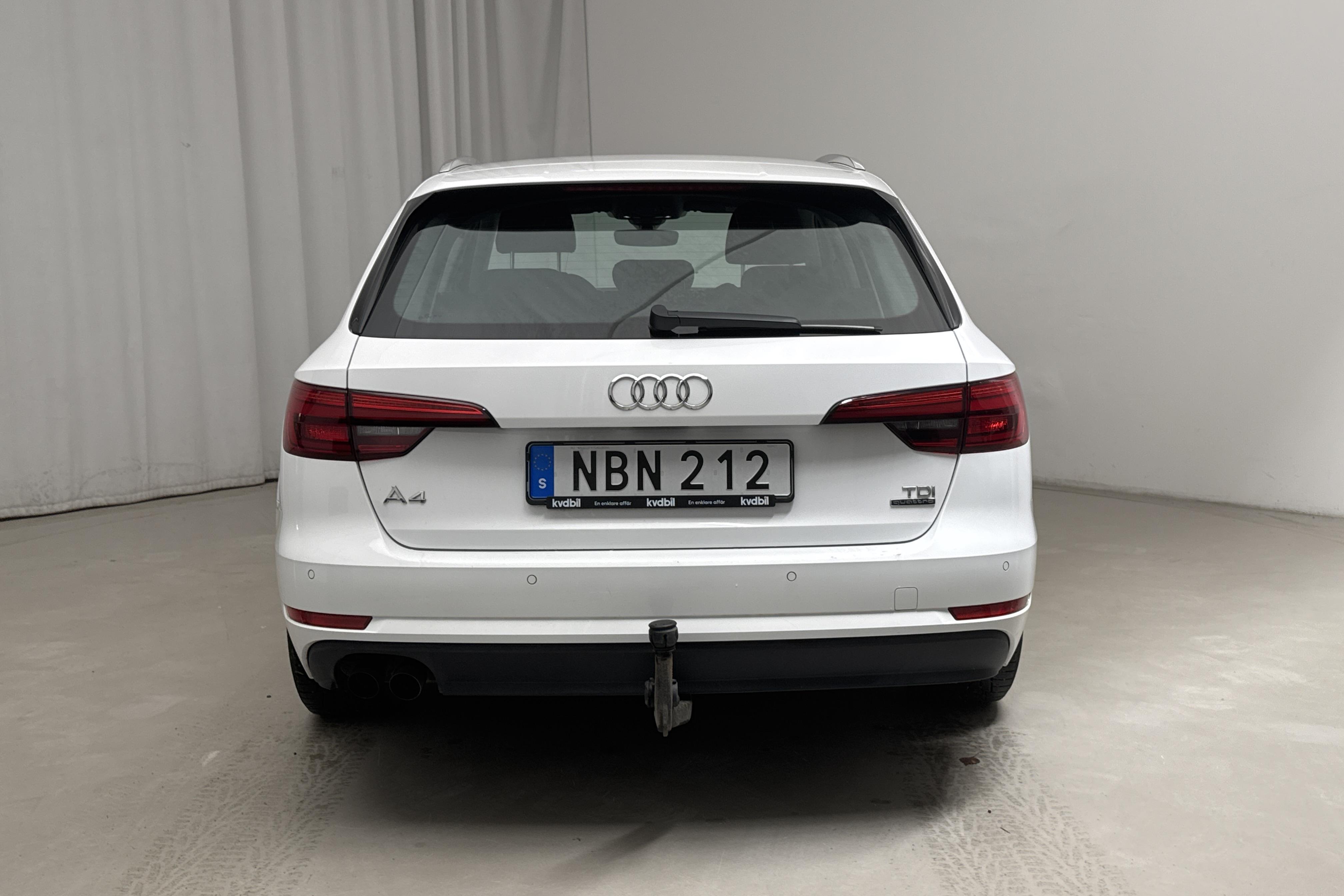 Audi A4 2.0 TDI Avant quattro (190hk) - 110 930 km - Automatic - white - 2016