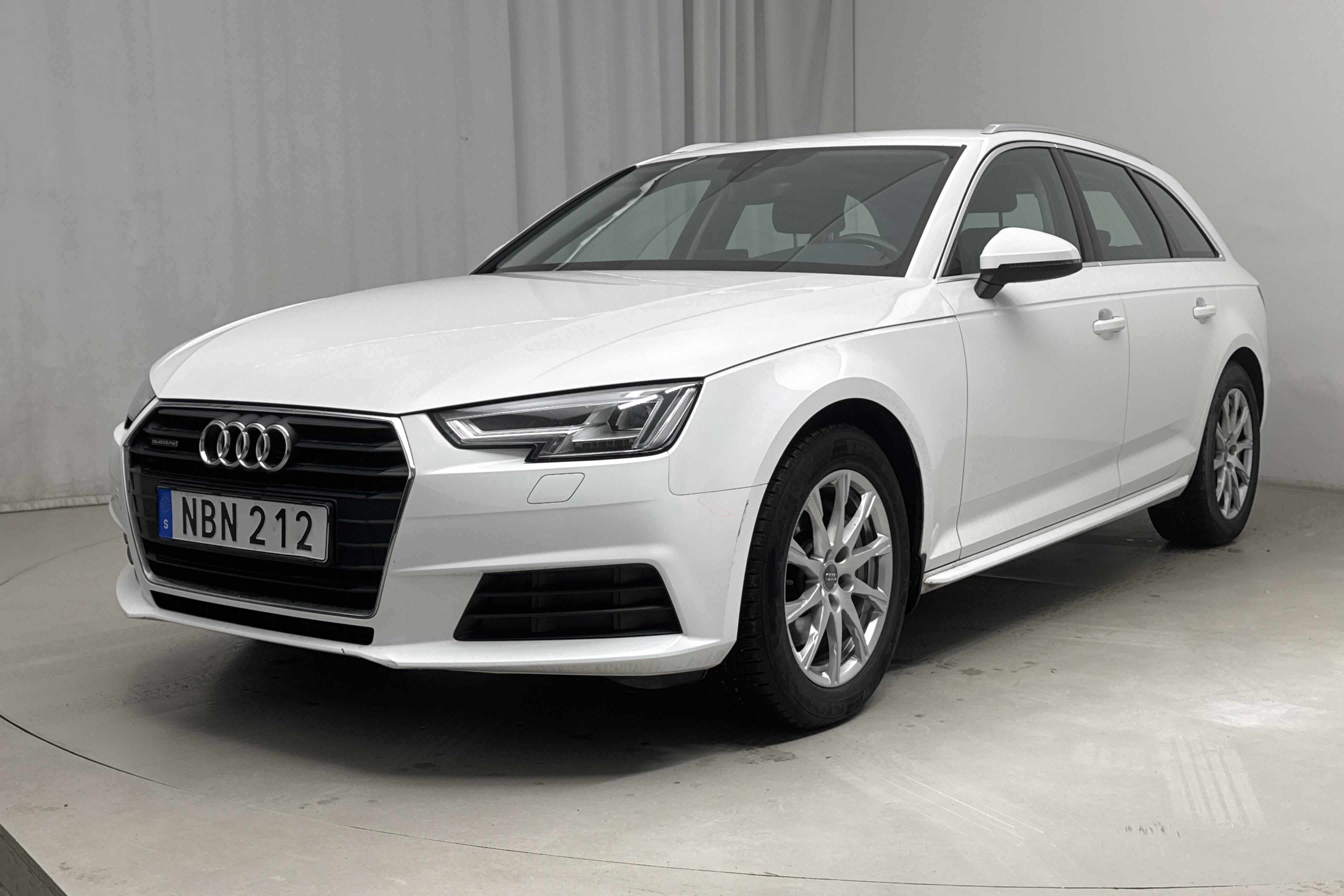 Audi A4 2.0 TDI Avant quattro (190hk) - 110 930 km - Automatic - white - 2016