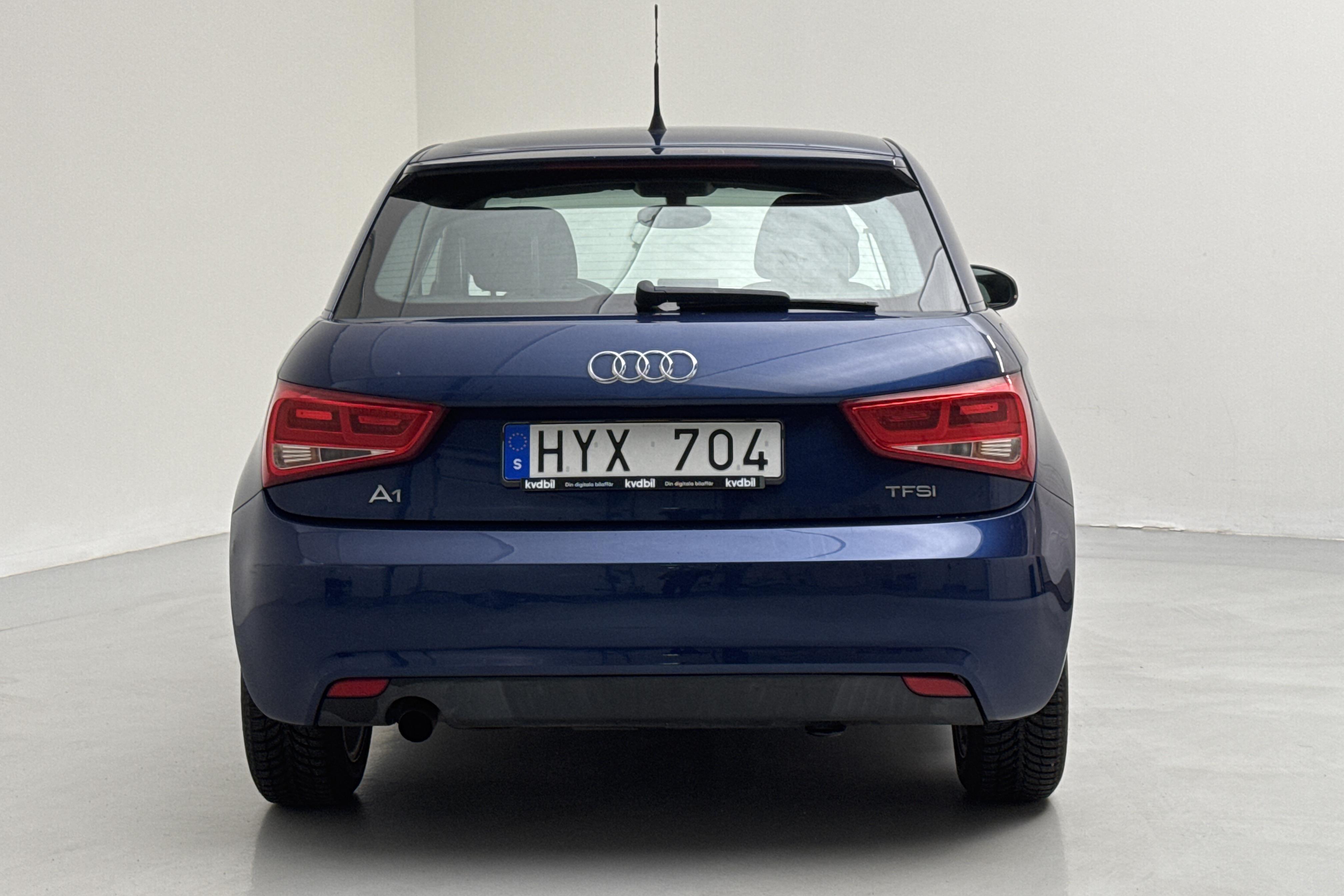 Audi A1 1.2 TFSI (86hk) - 49 760 km - Manual - blue - 2011