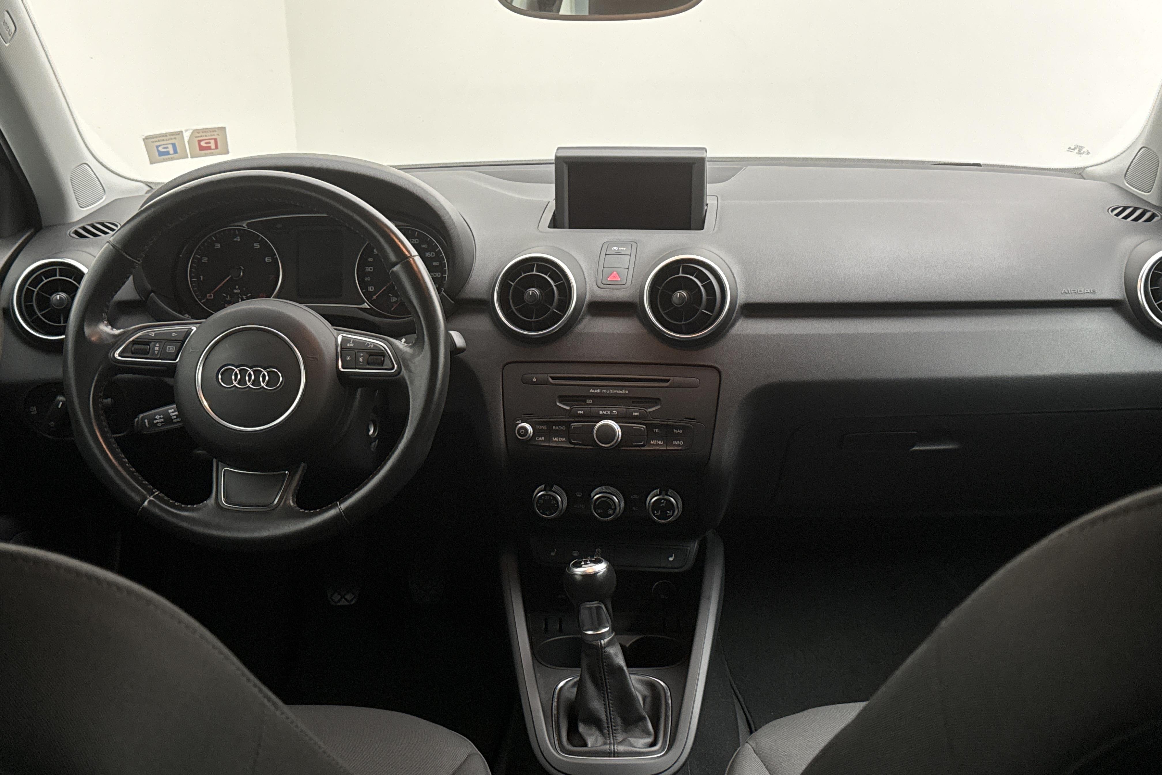 Audi A1 1.2 TFSI (86hk) - 49 760 km - Manual - blue - 2011