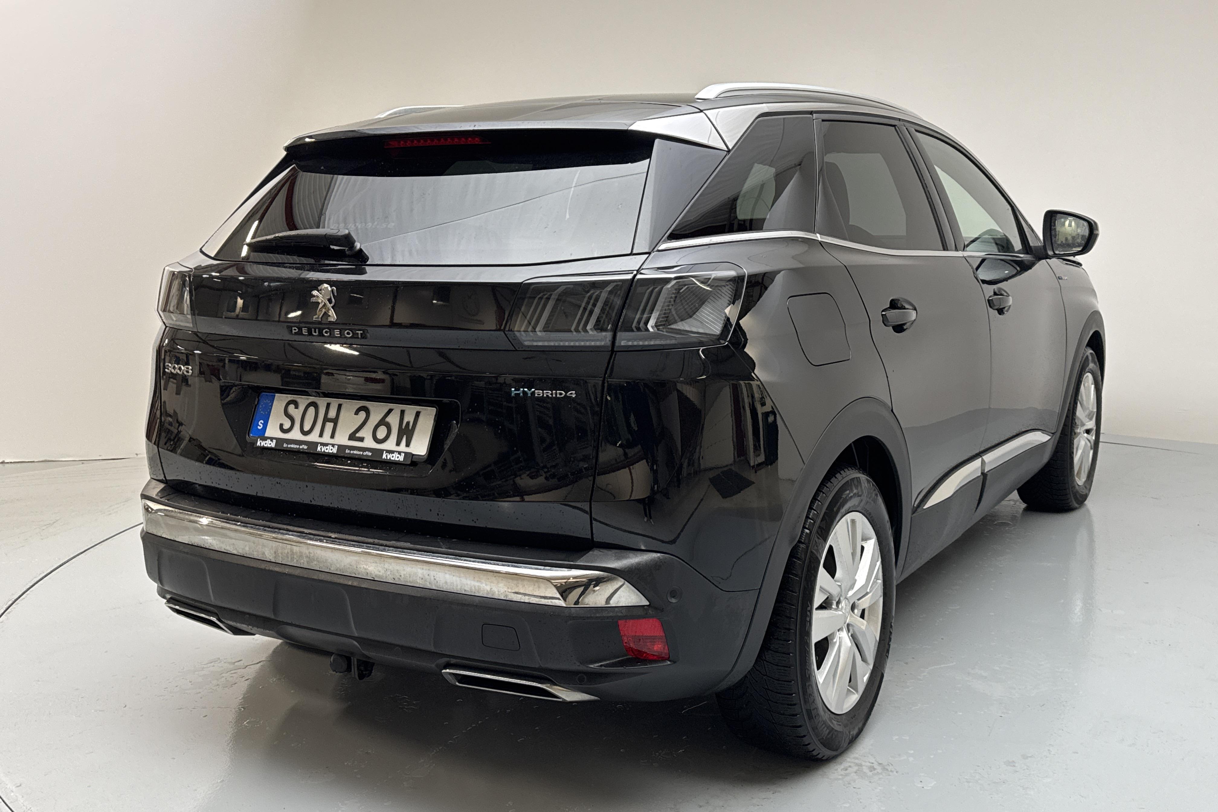 Peugeot 3008 1.6 Plug-in Hybrid 4 (300hk) - 56 770 km - Automatic - black - 2021