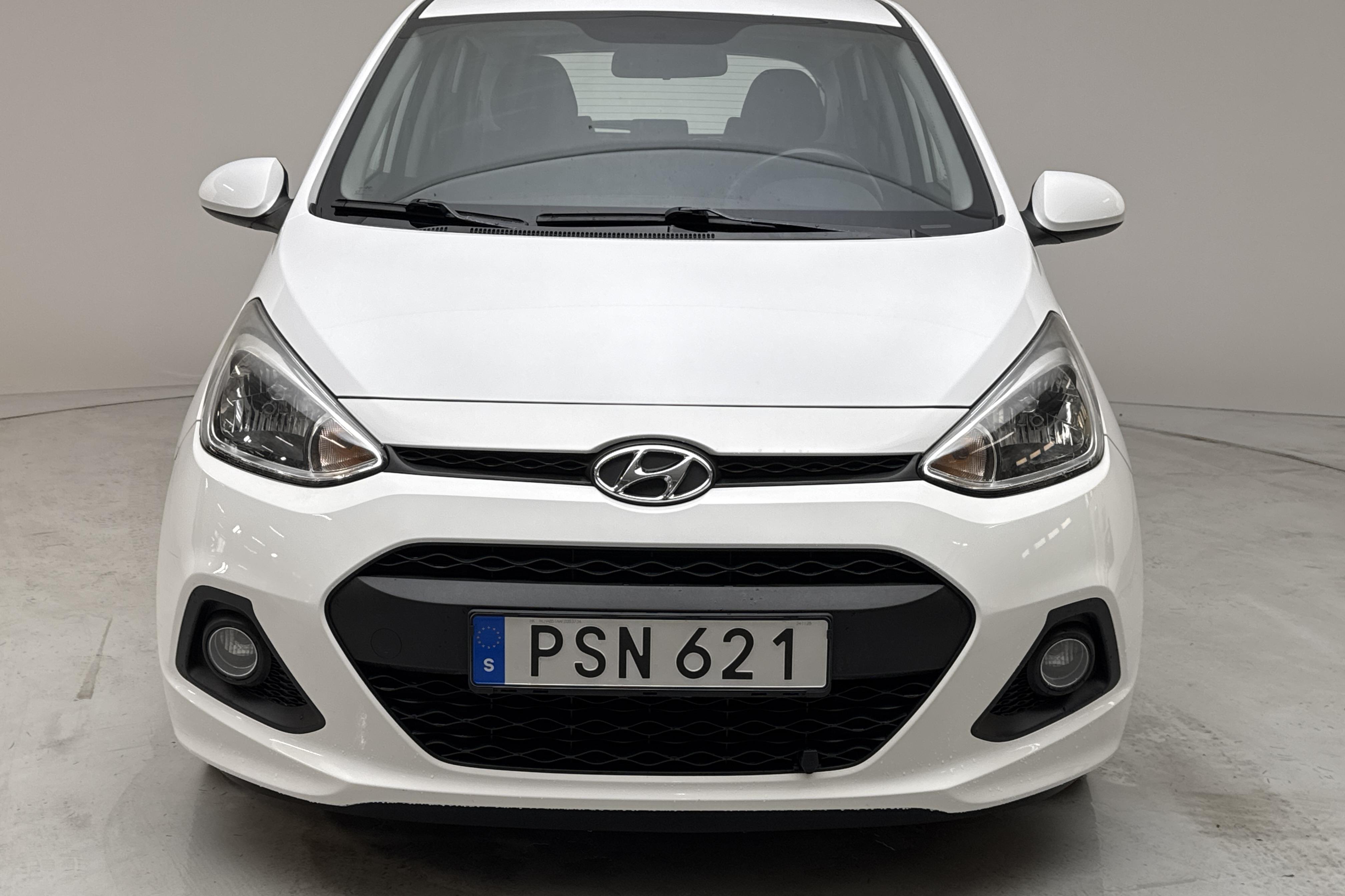 Hyundai i10 1.0 (66hk) - 49 100 km - Manual - white - 2015