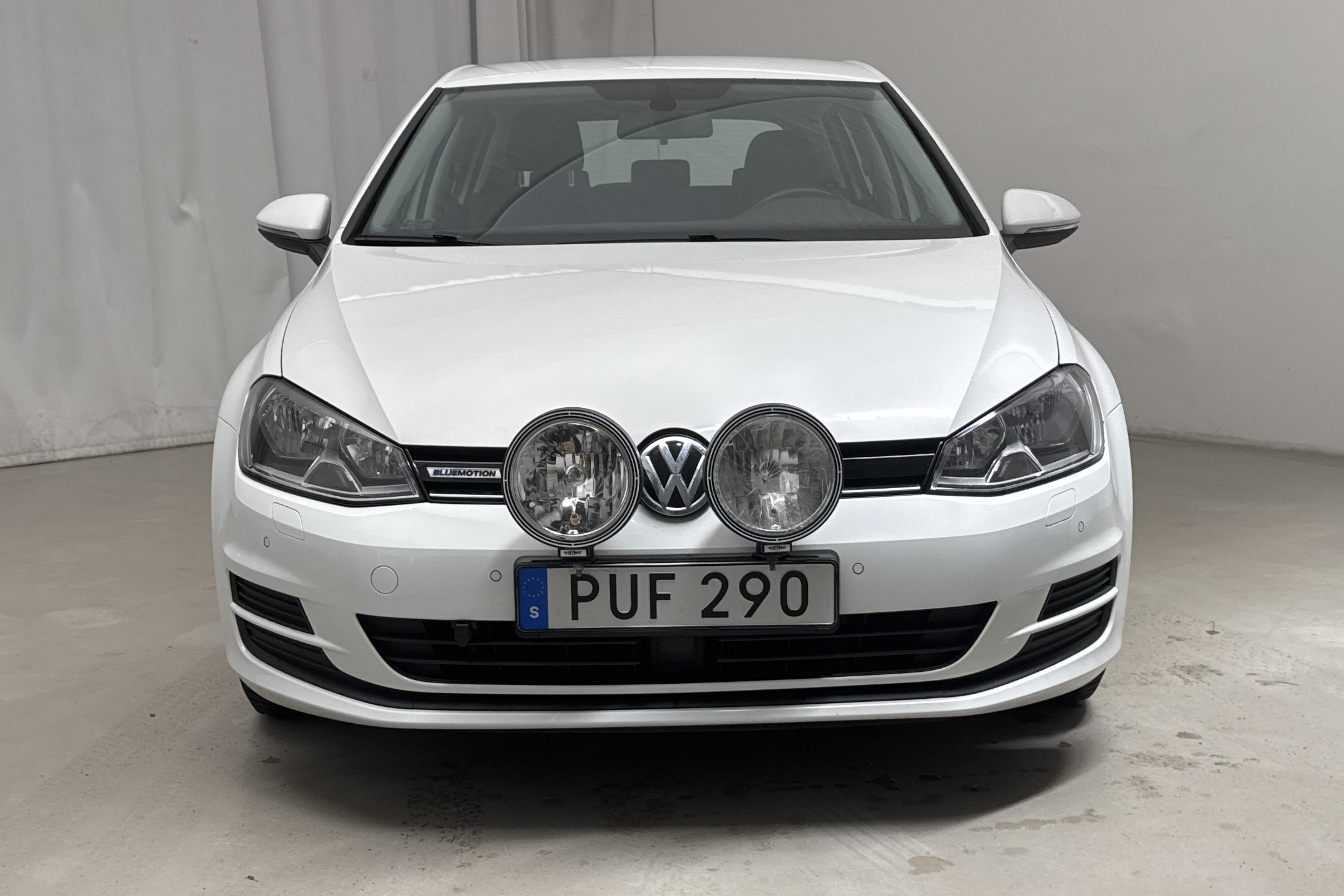 VW Golf VII 1.4 TGI 5dr (110hk) - 199 920 km - Manuaalinen - valkoinen - 2015