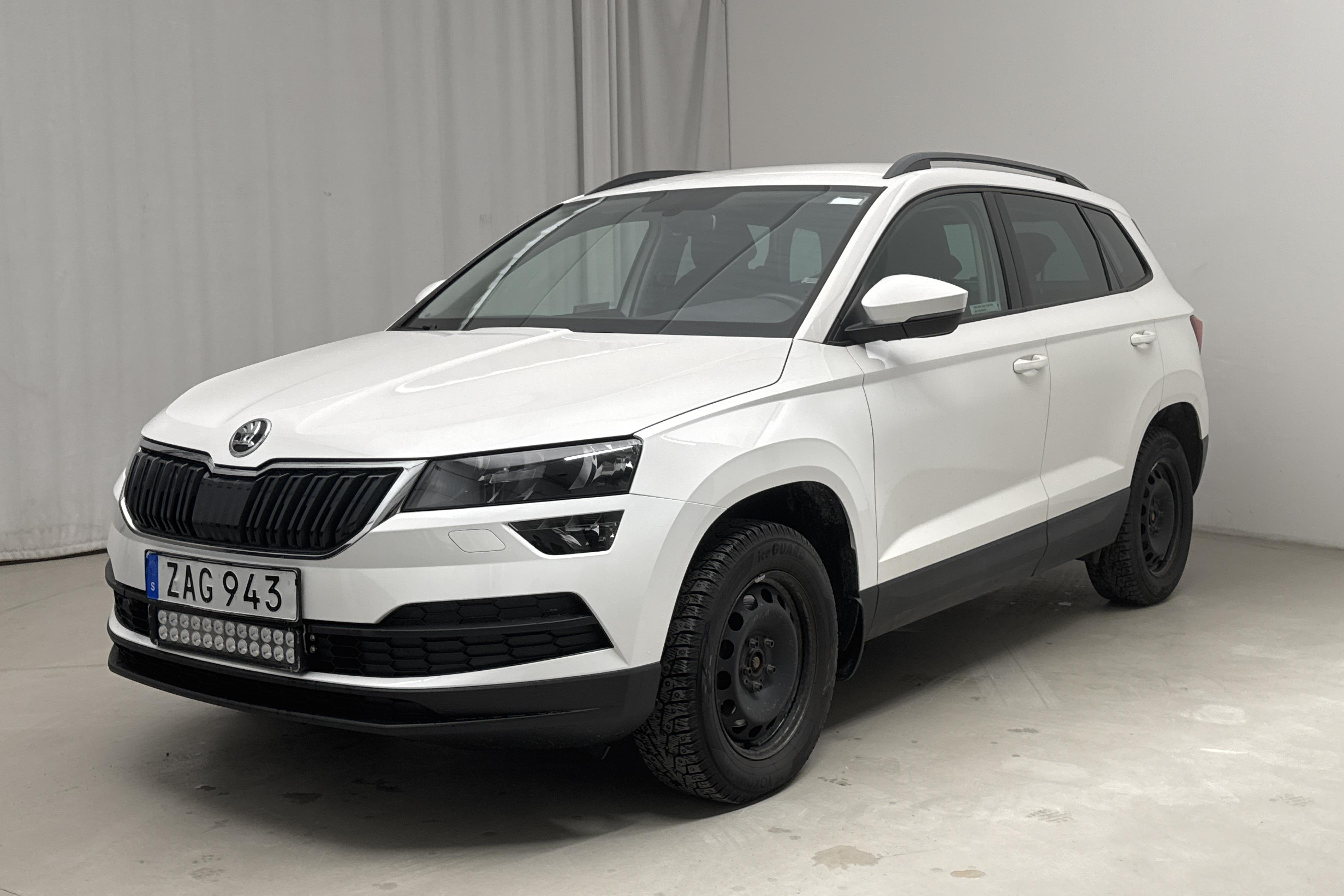 Skoda Karoq 2.0 TDI 4X4 (150hk) - 182 750 km - Manuaalinen - valkoinen - 2019