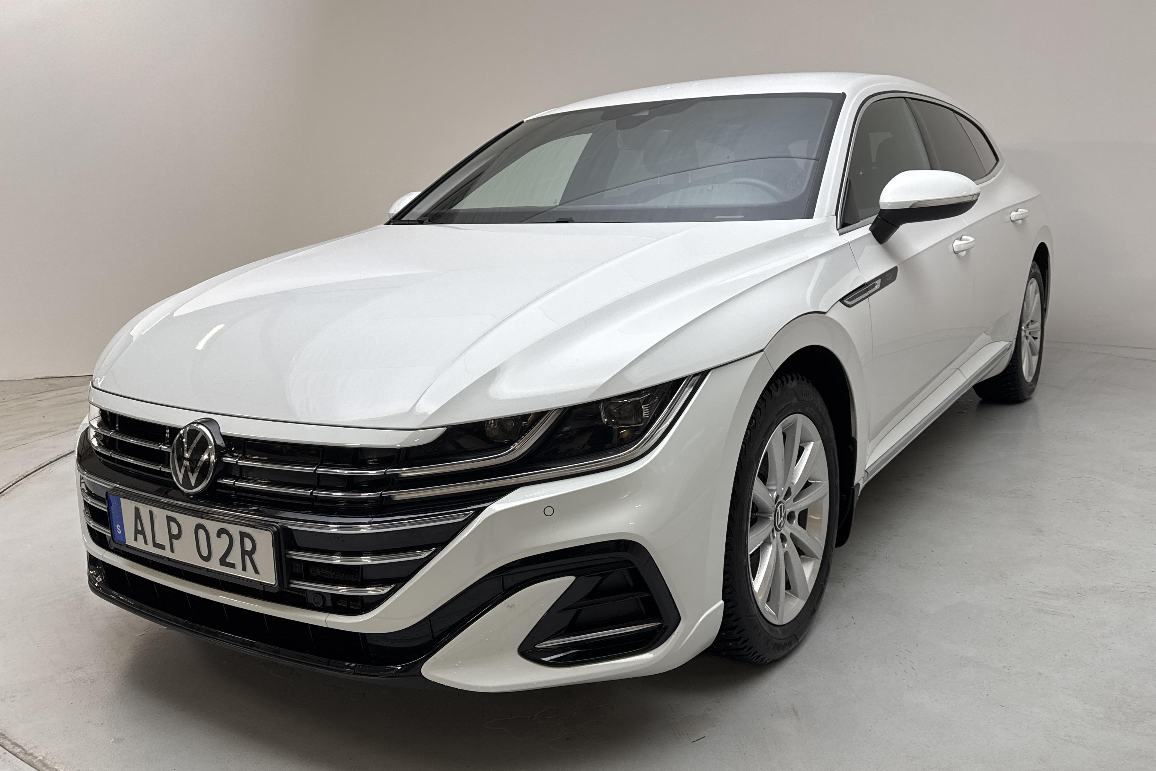 VW Arteon Shooting Brake eHybrid 1.4 TSI (218hk) - 6 741 mil - Automat - vit - 2021