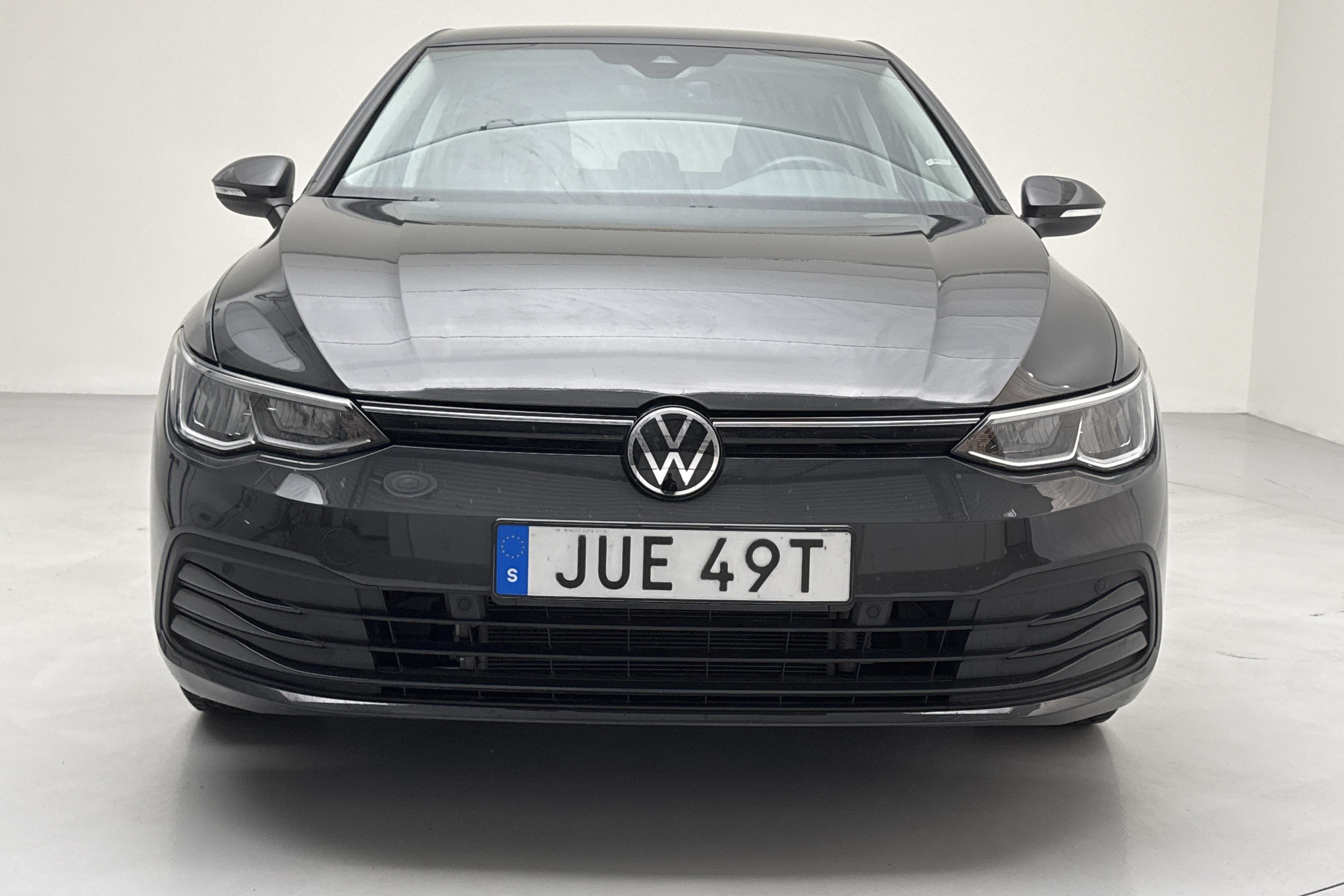 VW Golf VIII 1.0 TSI 5dr (110hk) - 1 901 mil - Manuell - grå - 2023