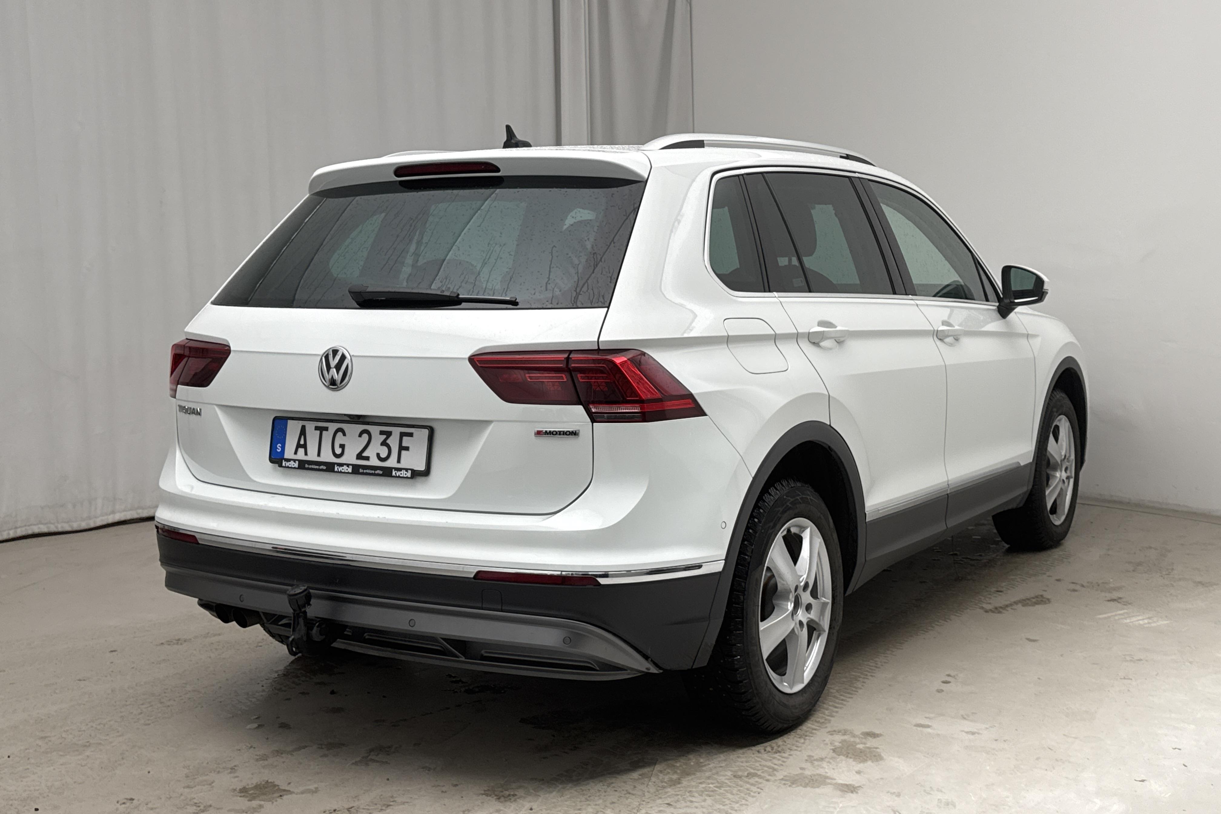 VW Tiguan 2.0 TDI 4MOTION (190hk) - 4 453 mil - Automat - vit - 2020