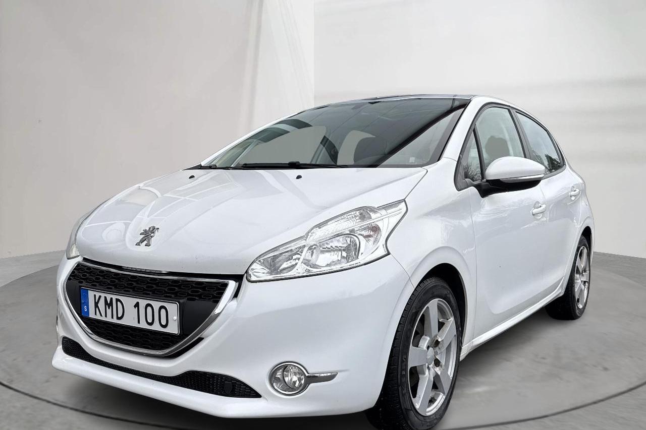 Peugeot 208 1.2 VTi 5dr (82hk) - 6 467 mil - Manuell - vit - 2014