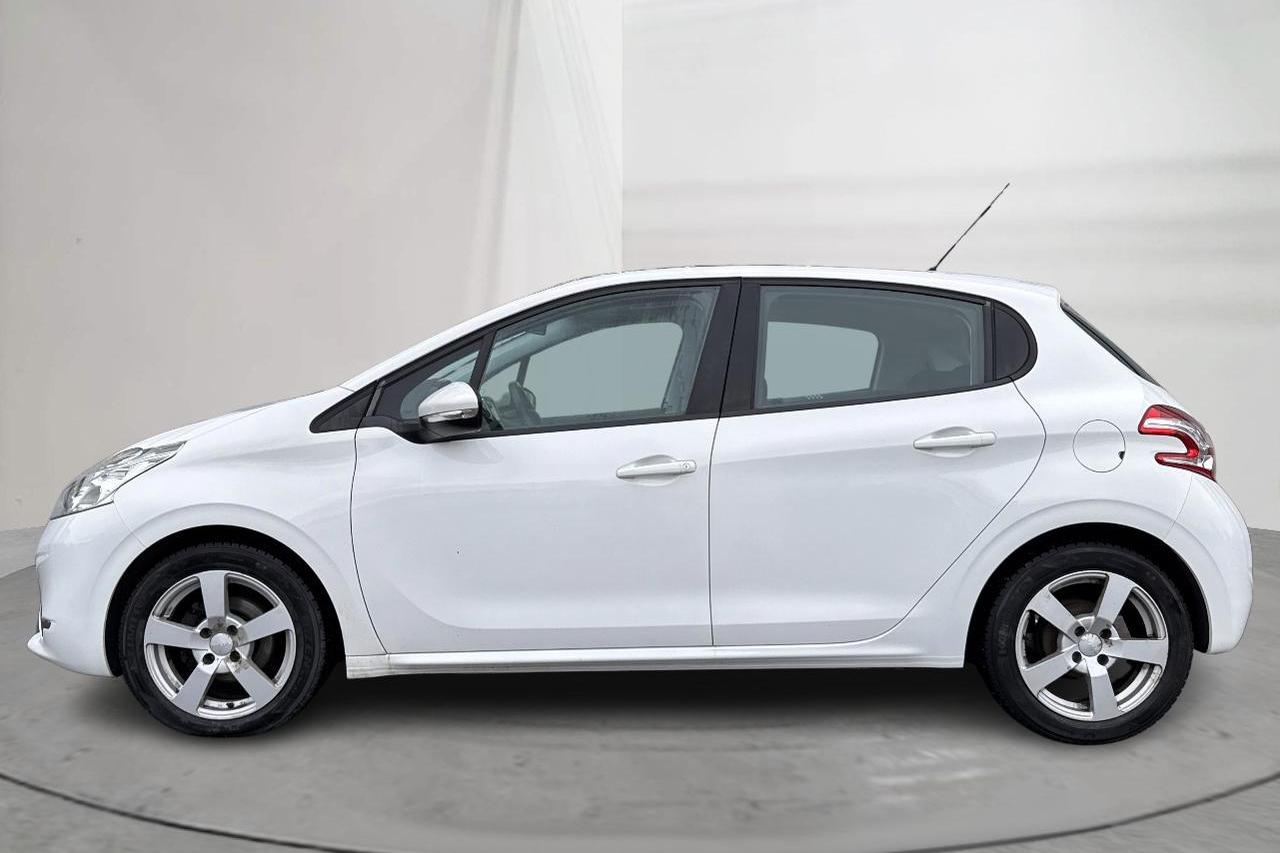 Peugeot 208 1.2 VTi 5dr (82hk) - 6 467 mil - Manuell - vit - 2014