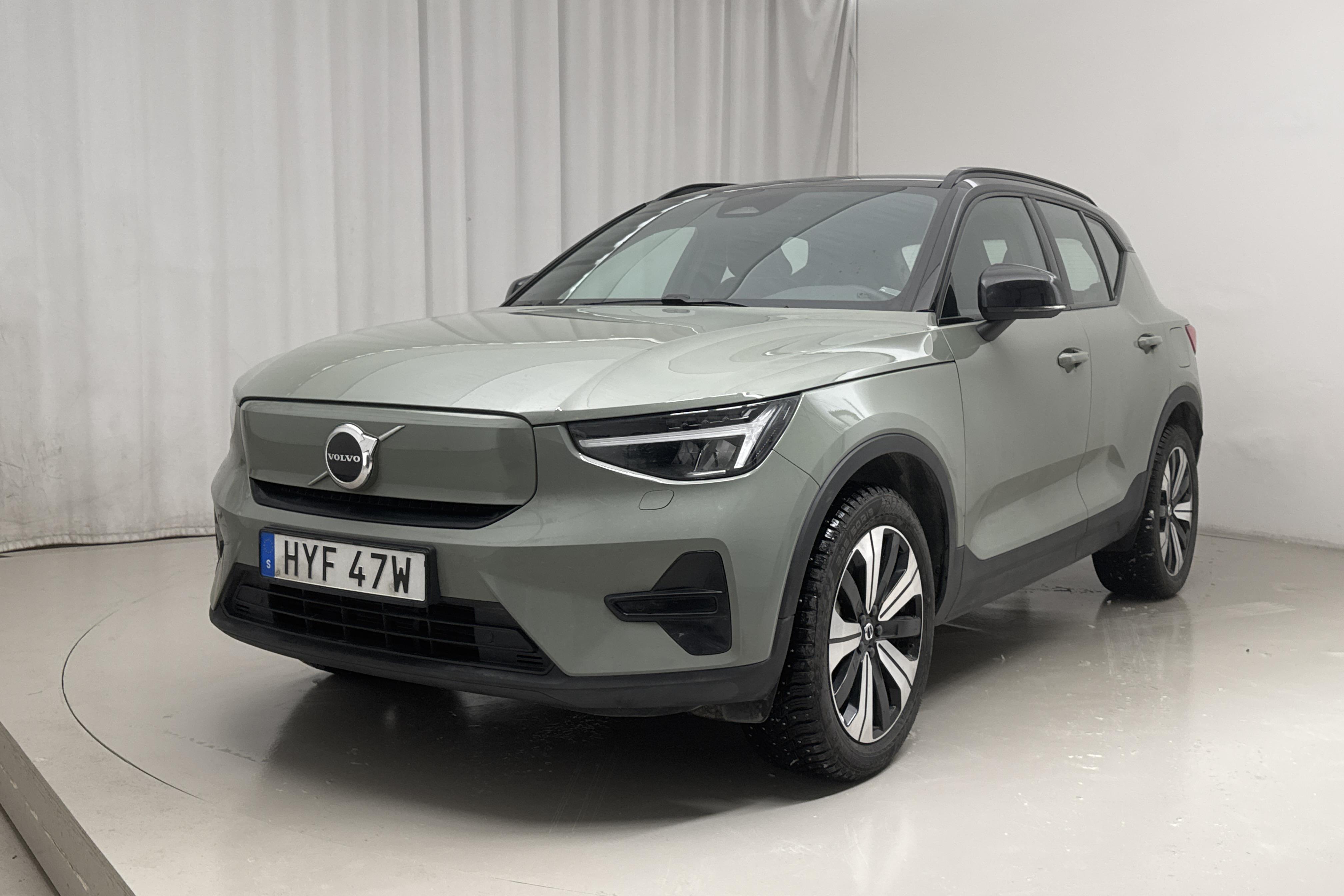 Volvo XC40 Recharge Extended Range (252hk) - 28 500 km - Automatic - green - 2024