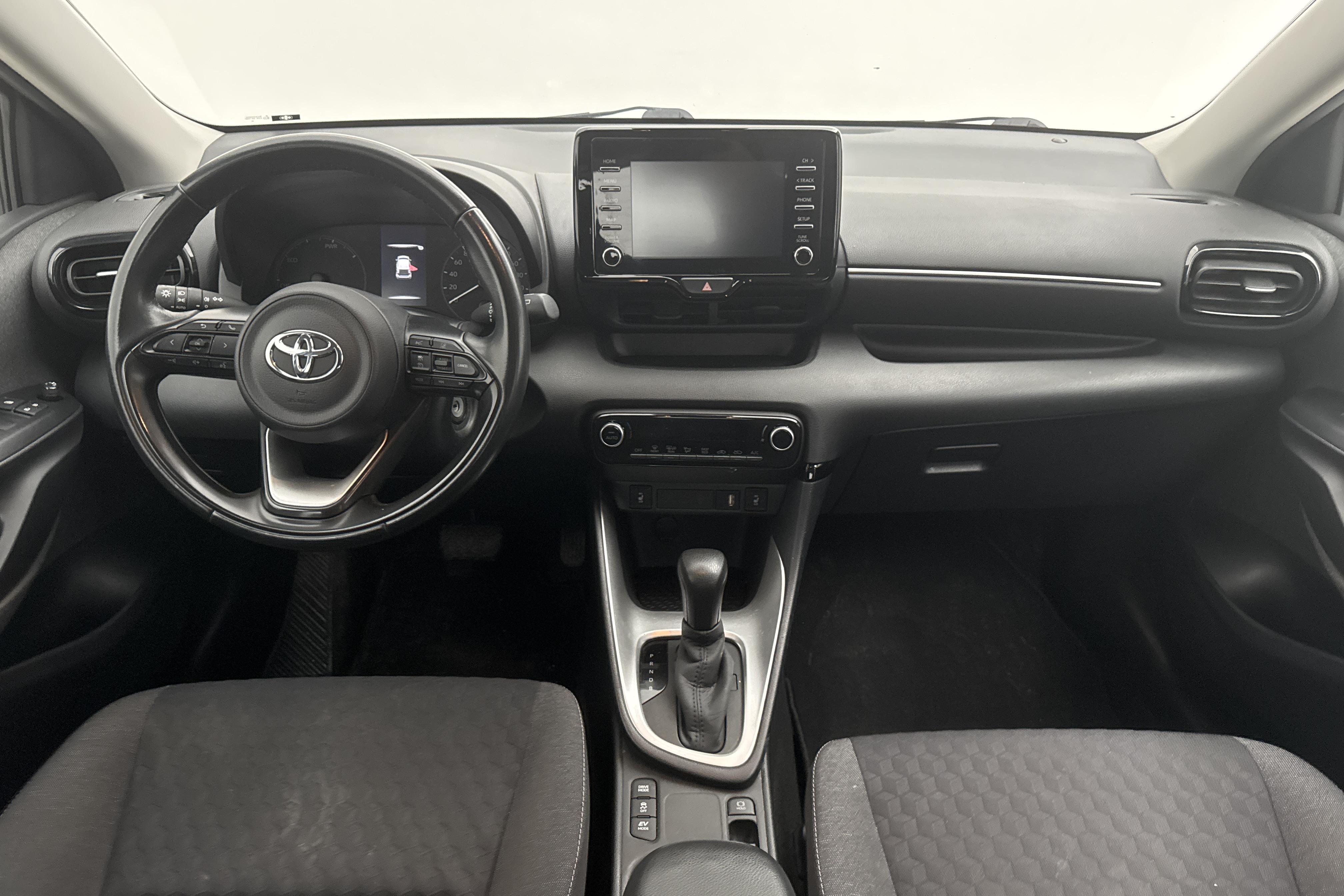 Toyota Yaris 1.5 Hybrid 5dr (116hk) - 111 600 km - Automaattinen - valkoinen - 2020