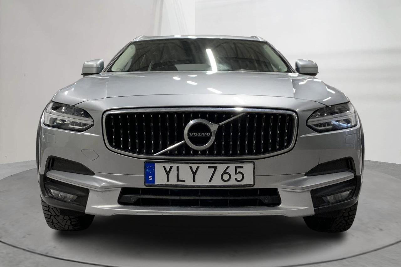 Volvo V90 D4 Cross Country AWD (190hk) - 207 890 km - Automatic - silver - 2018