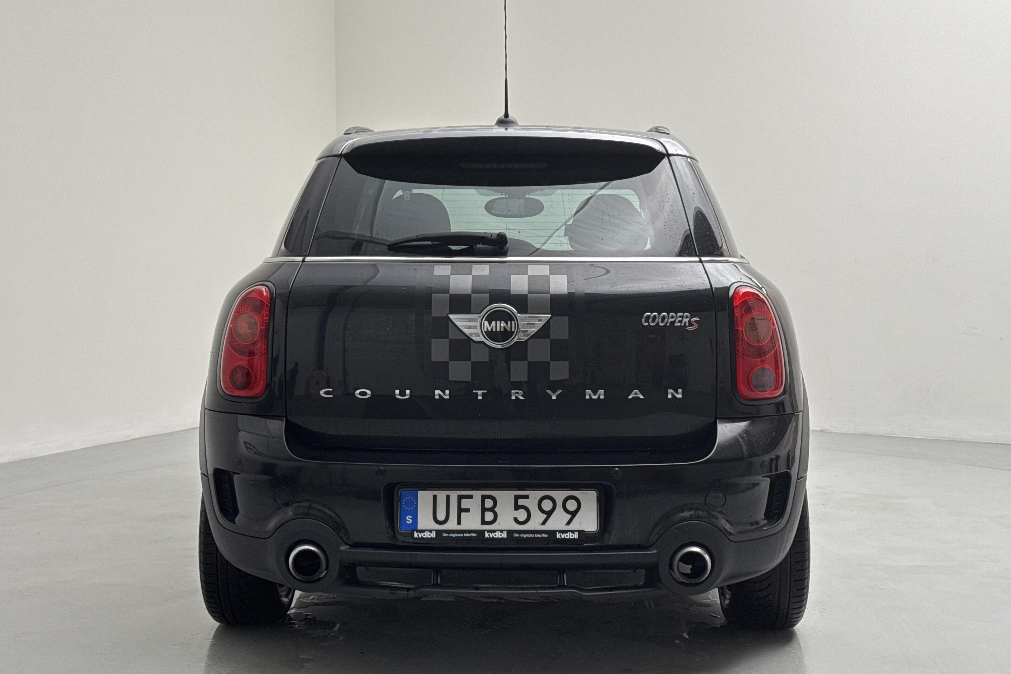 MINI Cooper S ALL4 Countryman (190hk) - 10 724 mil - Manuell - svart - 2015