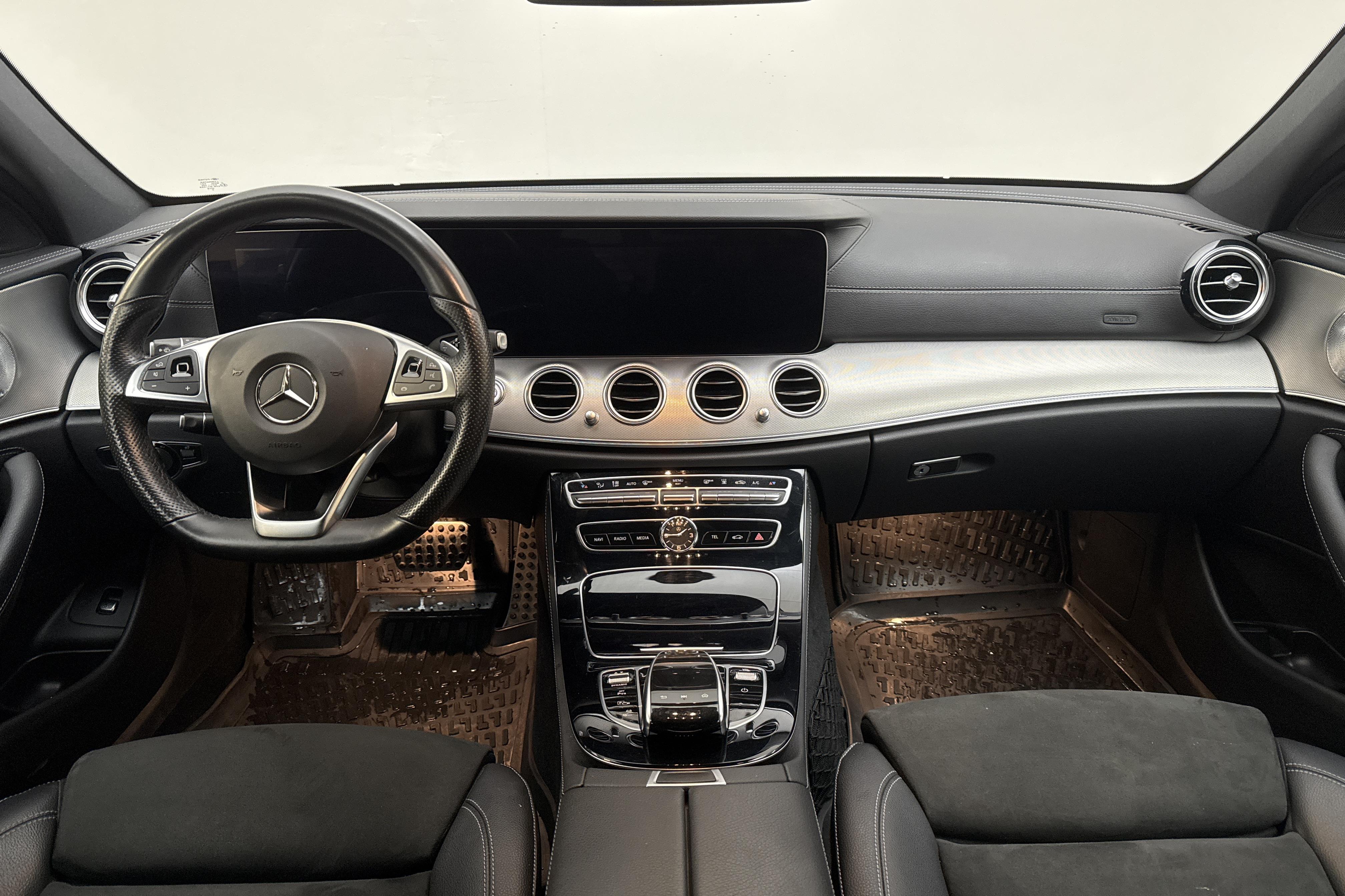 Mercedes E 350 e Sedan W213 (279hk) - 73 820 km - Automatic - Dark Blue - 2018