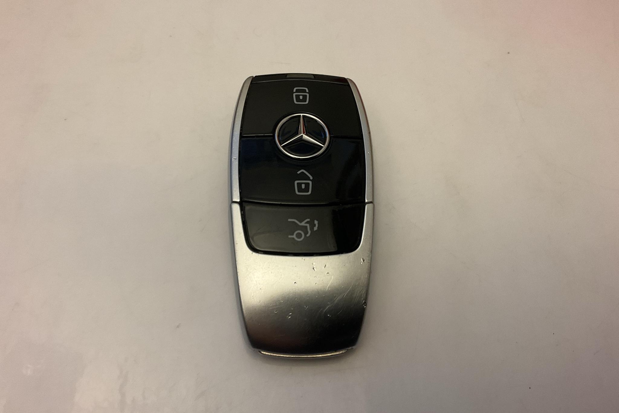 Mercedes E 350 e Sedan W213 (279hk) - 73 820 km - Automatic - Dark Blue - 2018