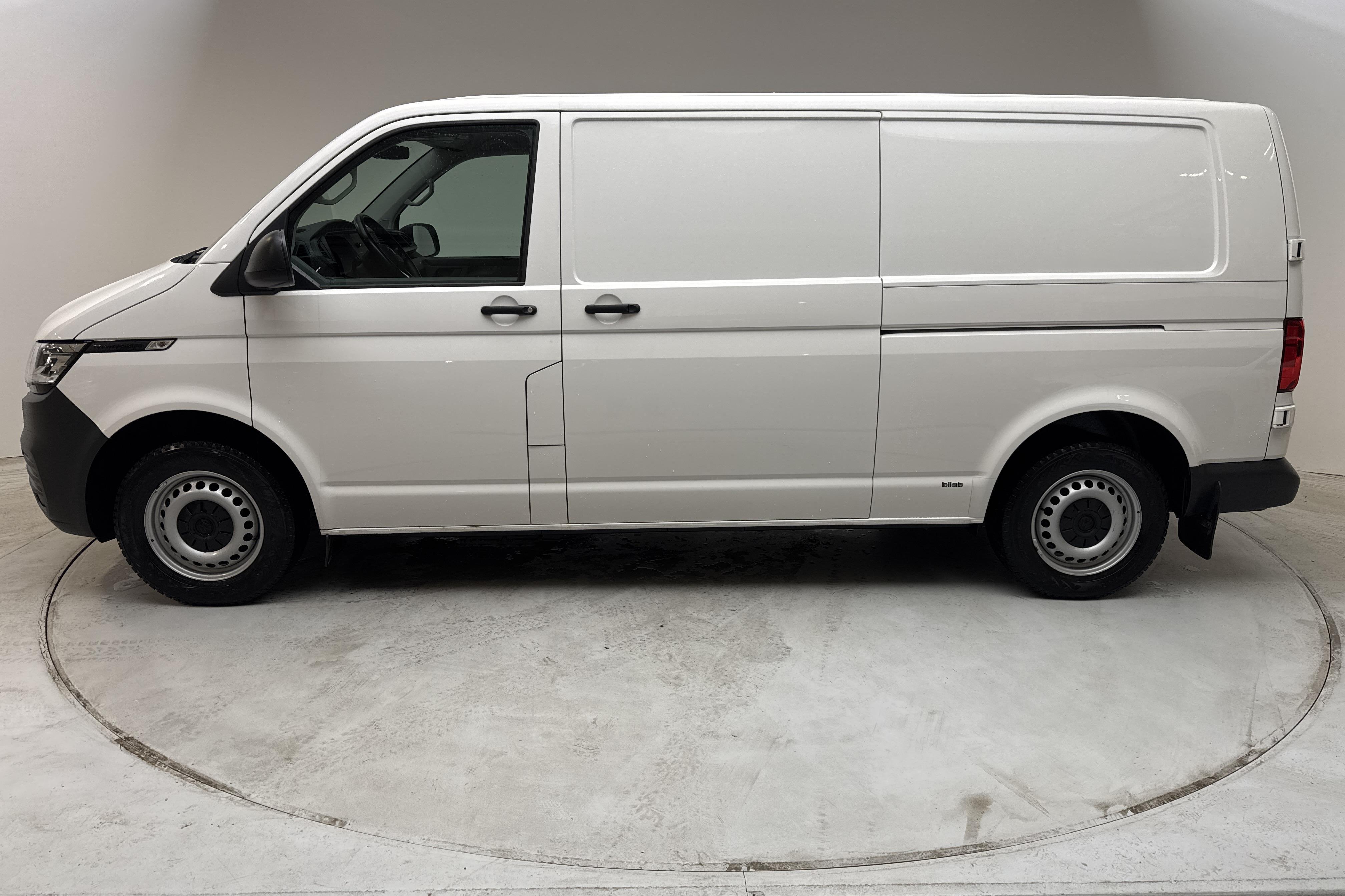 VW Transporter T6.1 2.0 TDI BMT Skåp (150hk) - 13 118 mil - Automat - vit - 2020