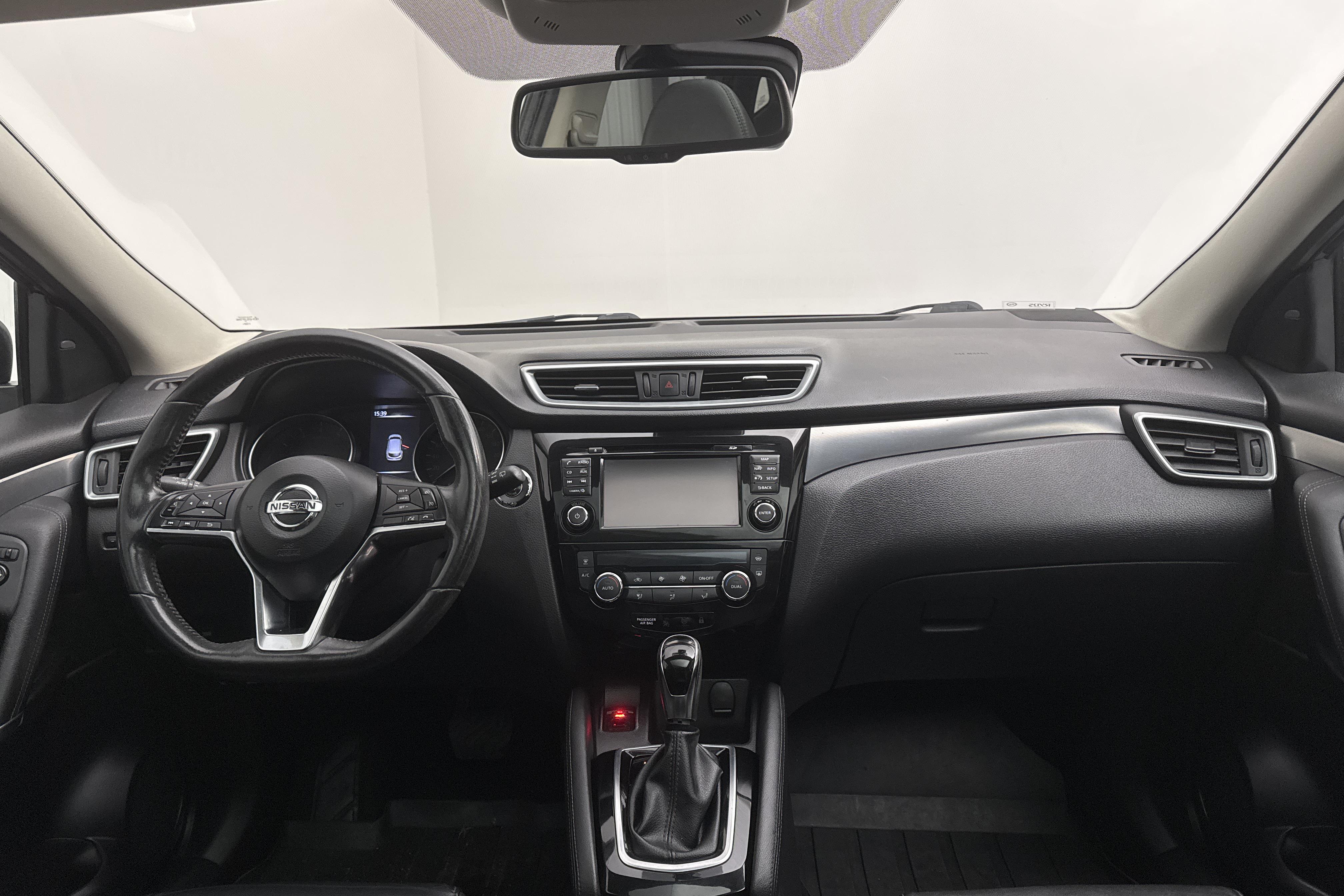 Nissan Qashqai 1.2 DIG-T (115hk) - 131 170 km - Automatyczna - czarny - 2017