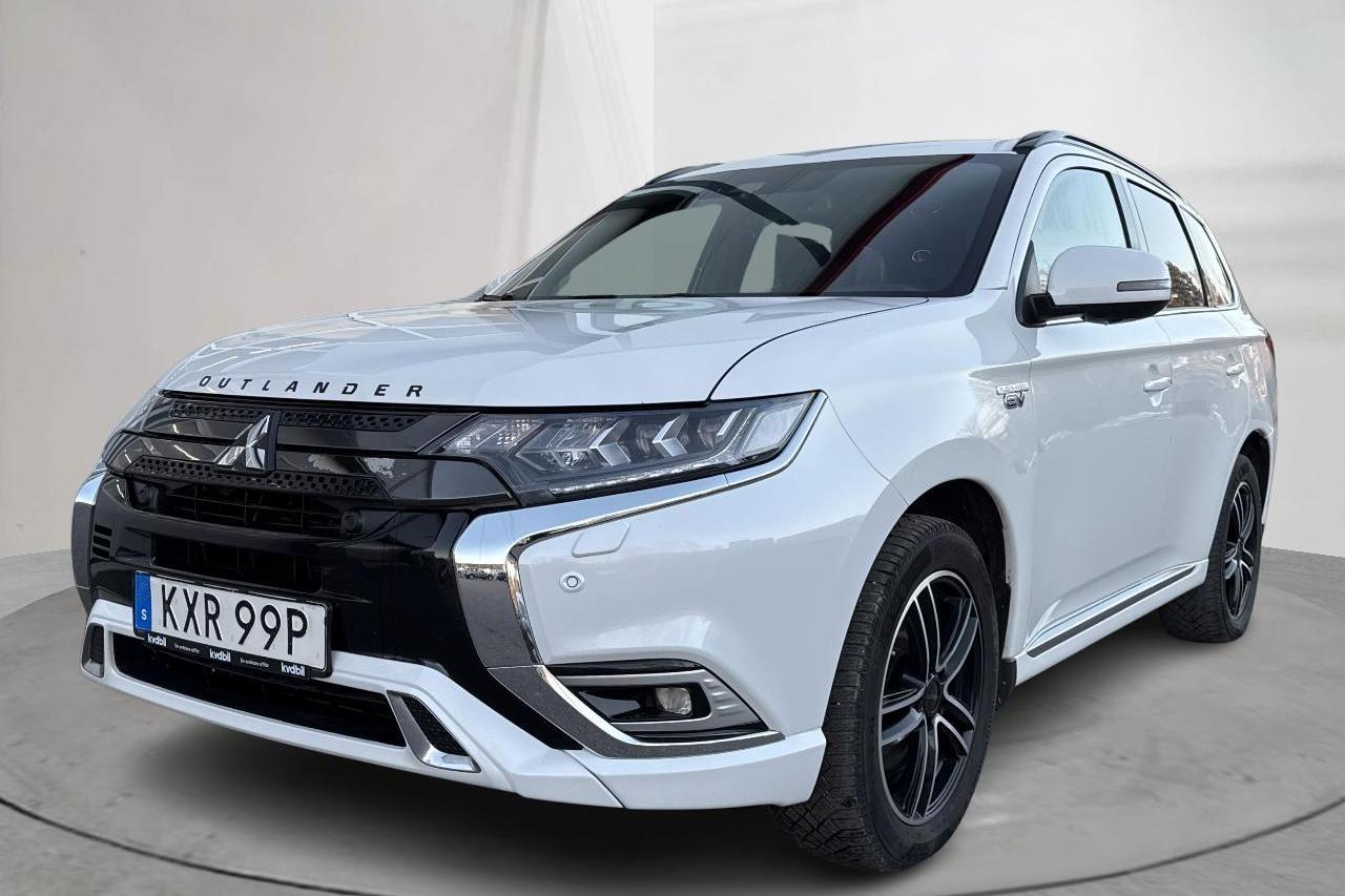 Mitsubishi Outlander 2.4 Plug-in Hybrid 4WD (136hk) - 14 057 mil - Automat - vit - 2019