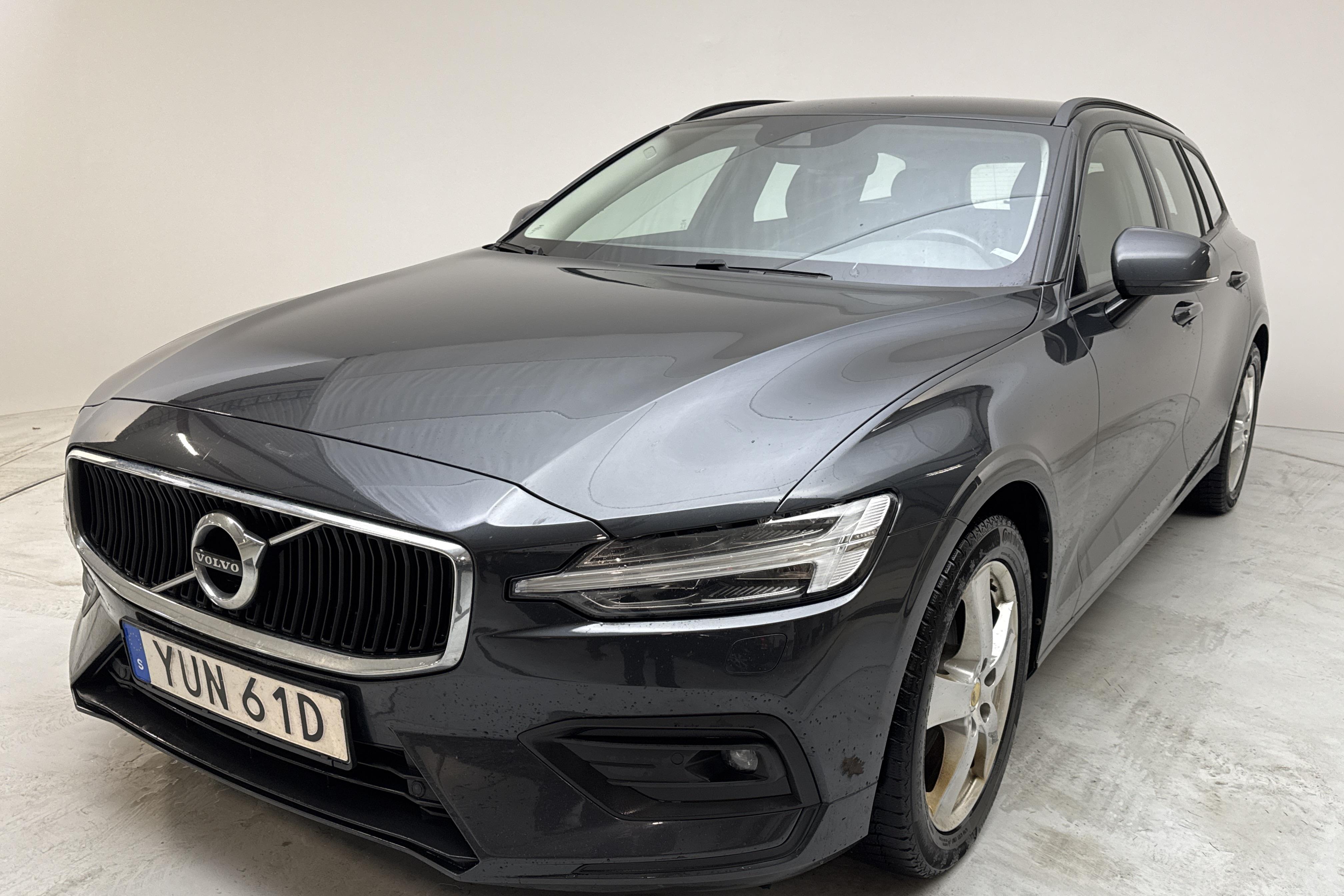 Volvo V60 D4 (190hk) - 126 300 km - Automatic - gray - 2020