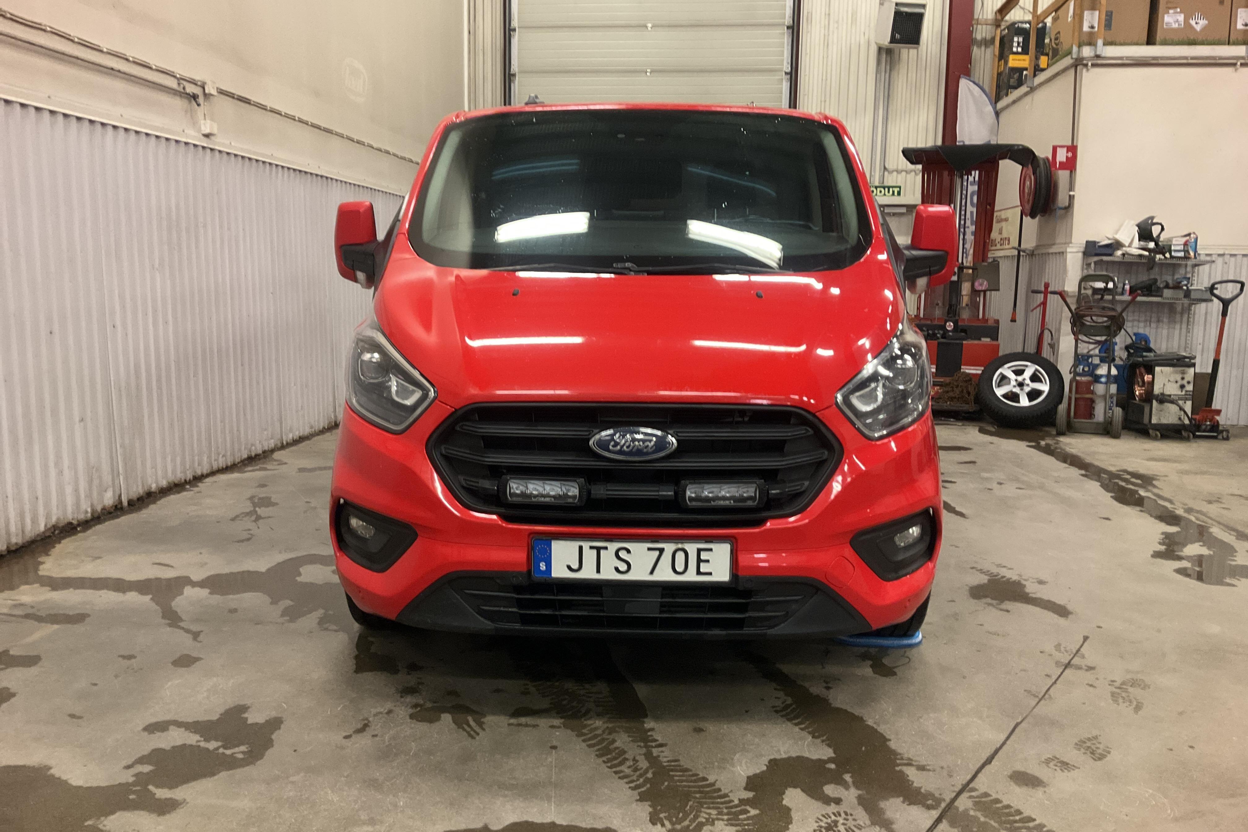 Ford Transit Custom 290 (130hk) - 20 810 mil - Automat - röd - 2019