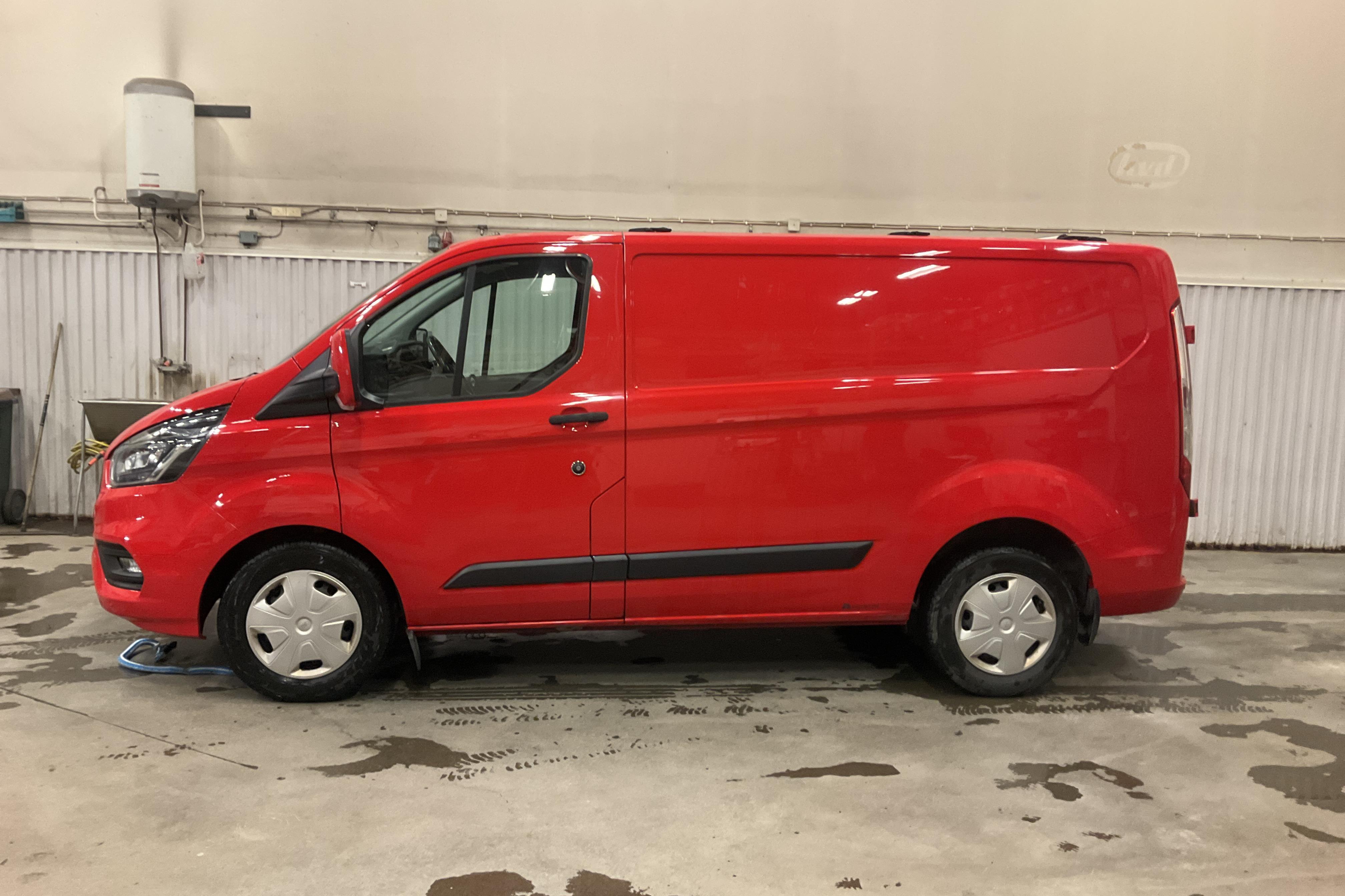 Ford Transit Custom 290 (130hk) - 20 810 mil - Automat - röd - 2019