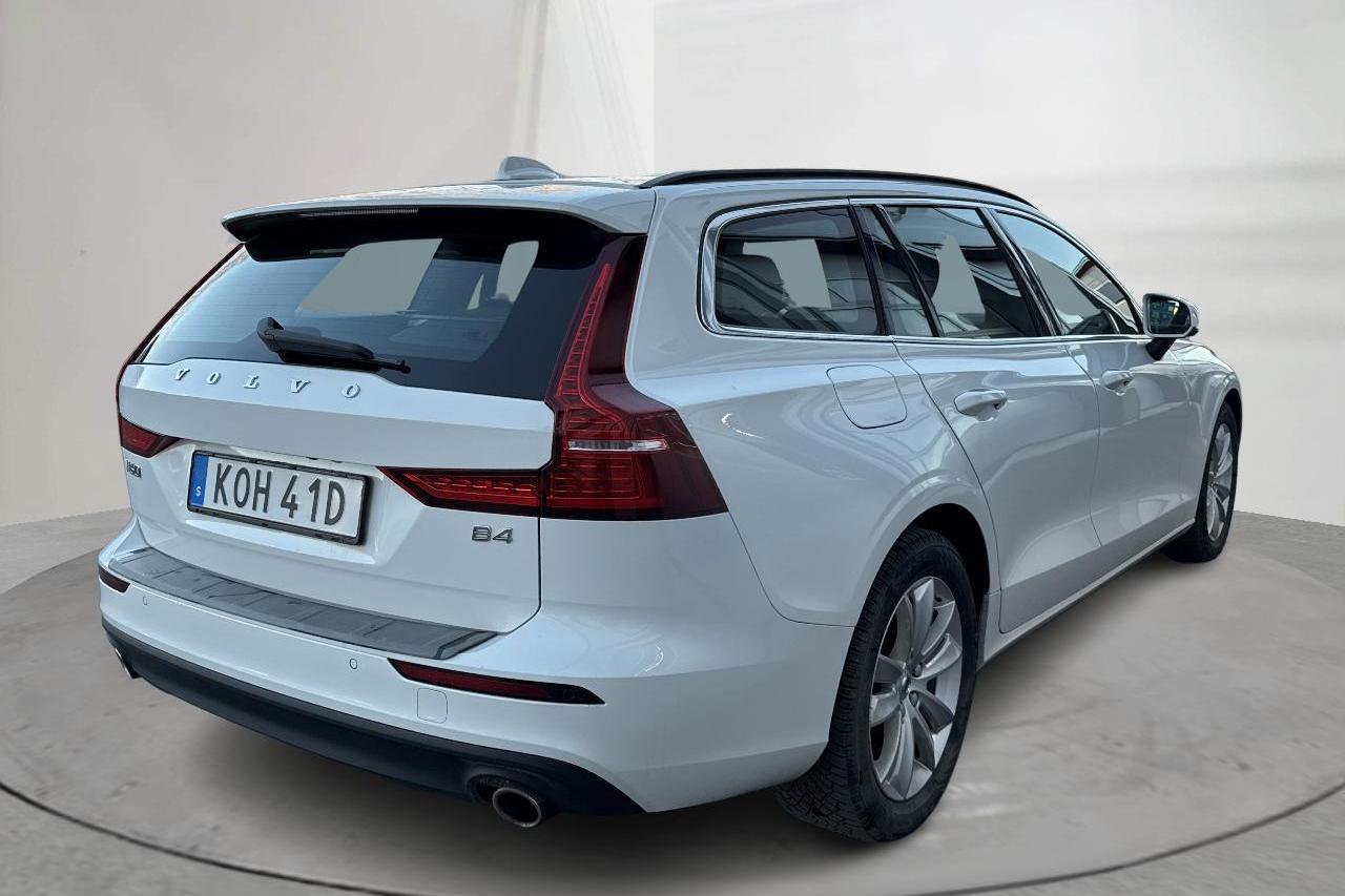 Volvo V60 B4 Mildhybrid, Diesel (197hk) - 115 790 km - Automatyczna - biały - 2022