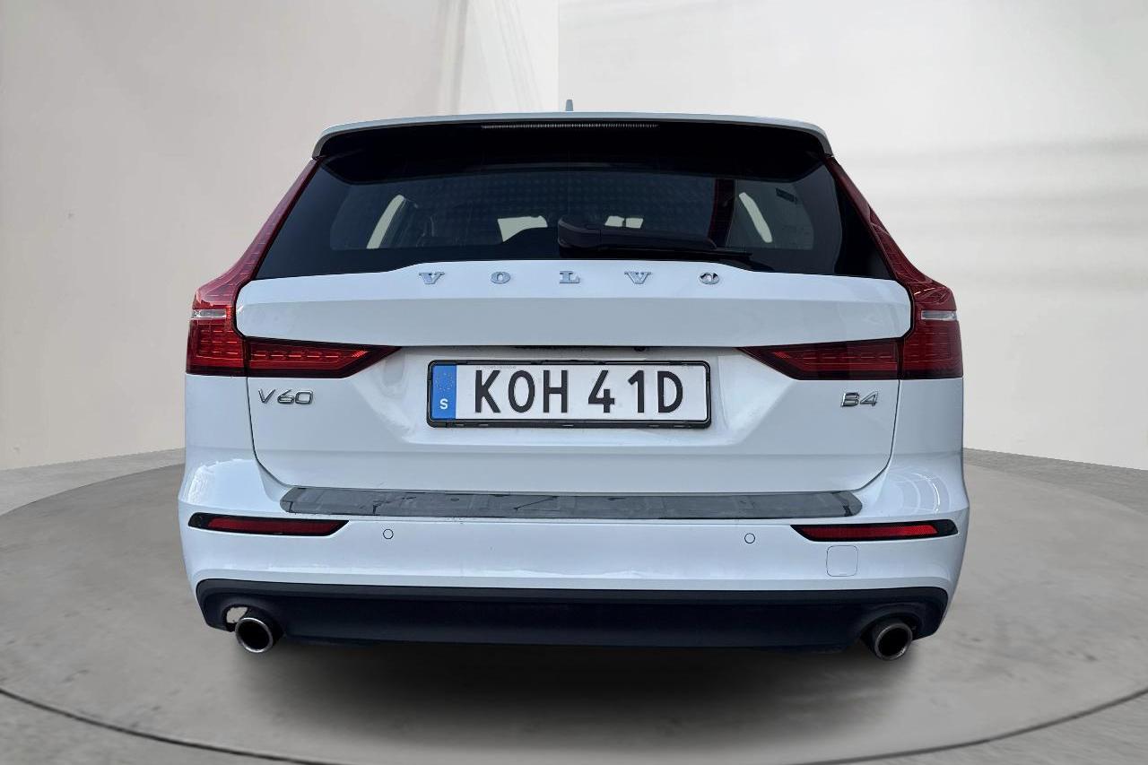 Volvo V60 B4 Mildhybrid, Diesel (197hk) - 115 790 km - Automatyczna - biały - 2022